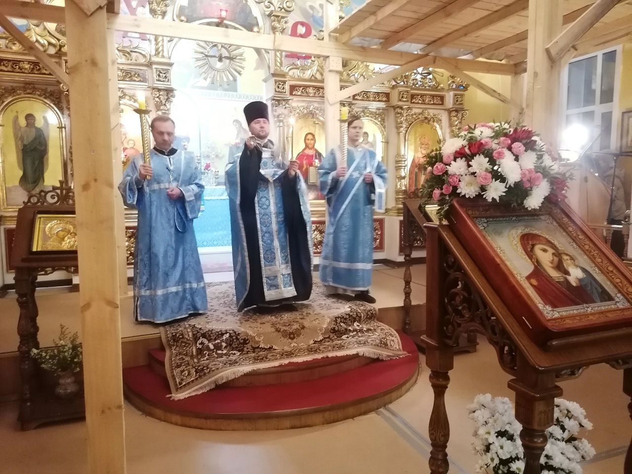 Всенощное бдение в канун празднования Казанской иконе Божией Матери