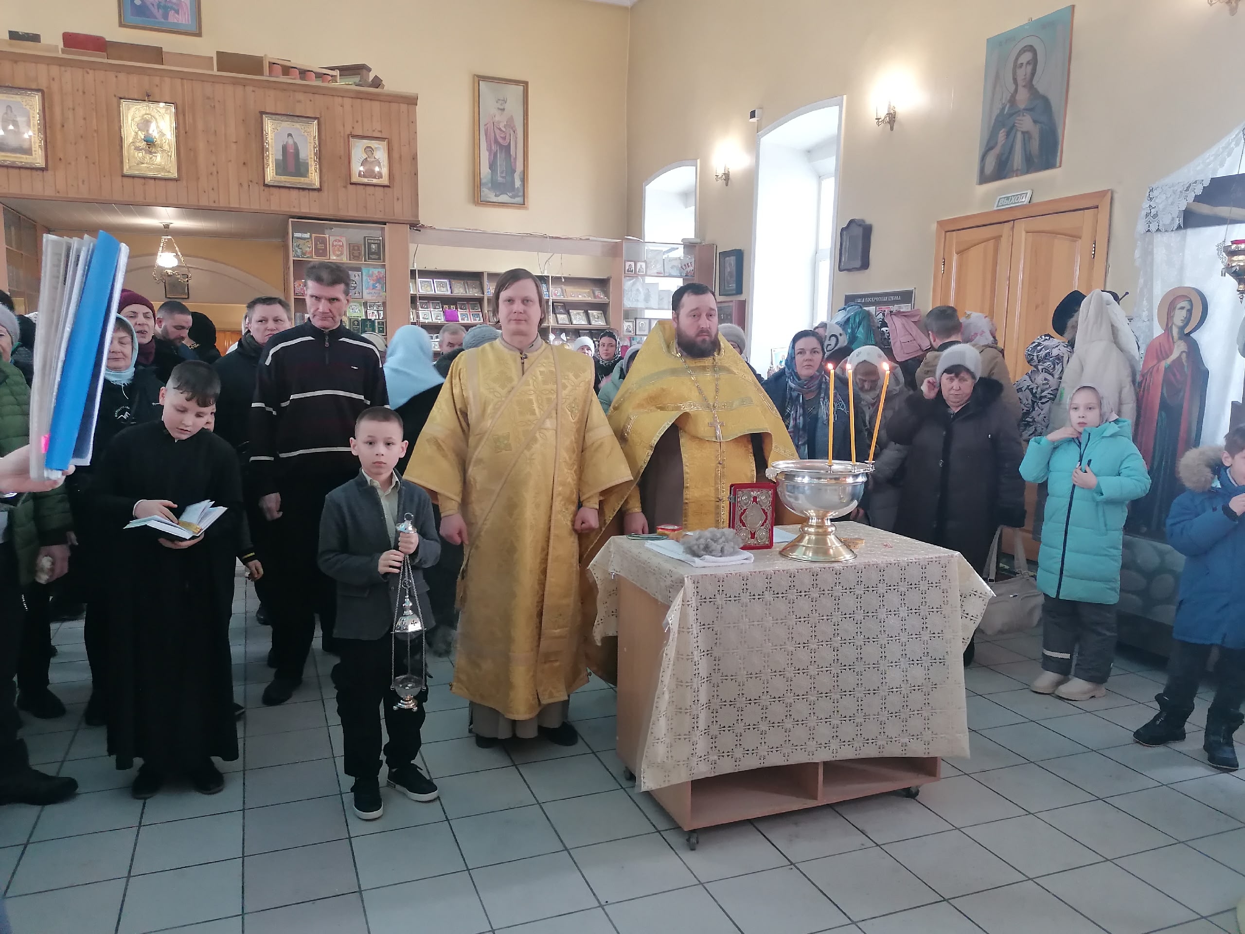 Богослужения в Неделю о блудном сыне 