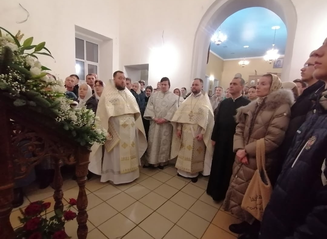 Всенощное бдение в канун праздника Рождества Христова