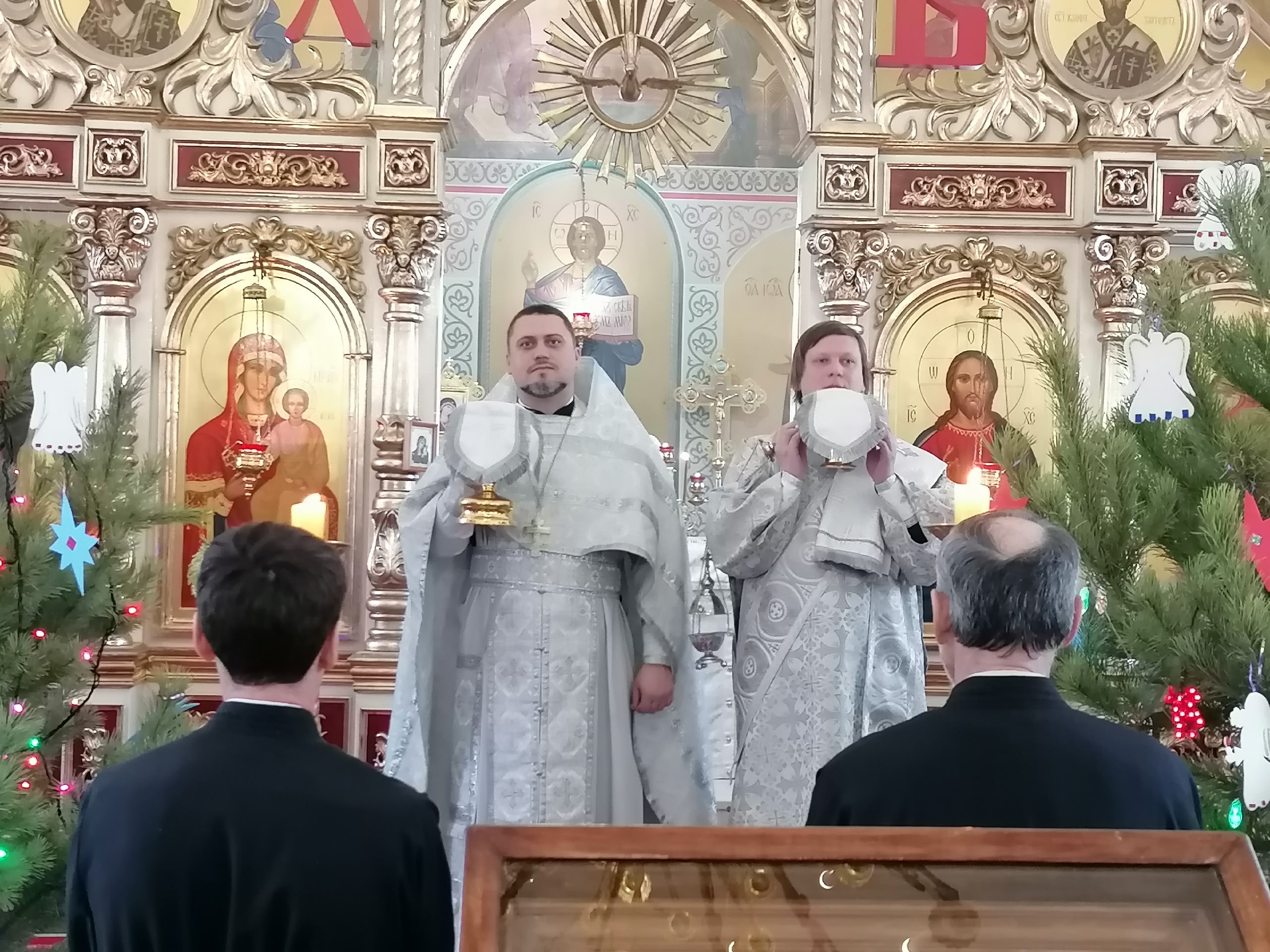 Богослужения в Неделю 30-ю по Пятидесятнице,  святых отец