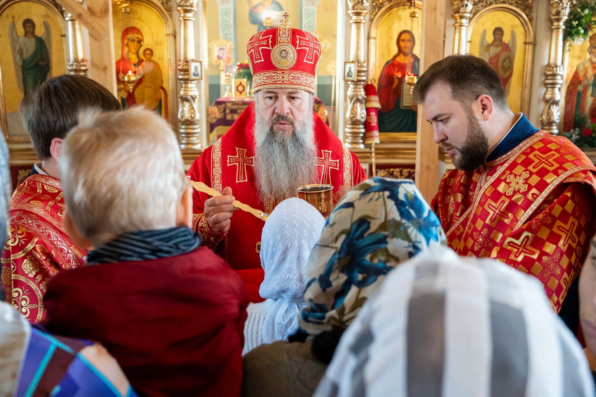В день престольного праздника митрополит Серафим совершил литургию в нашем храме