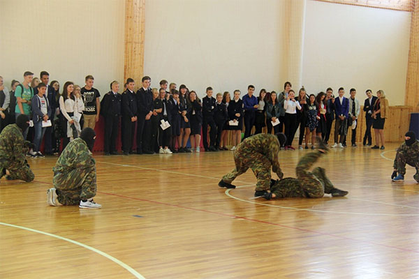 Протоиерей Антоний Шварёв благословил новых сотрудников УФСИН на несение службы