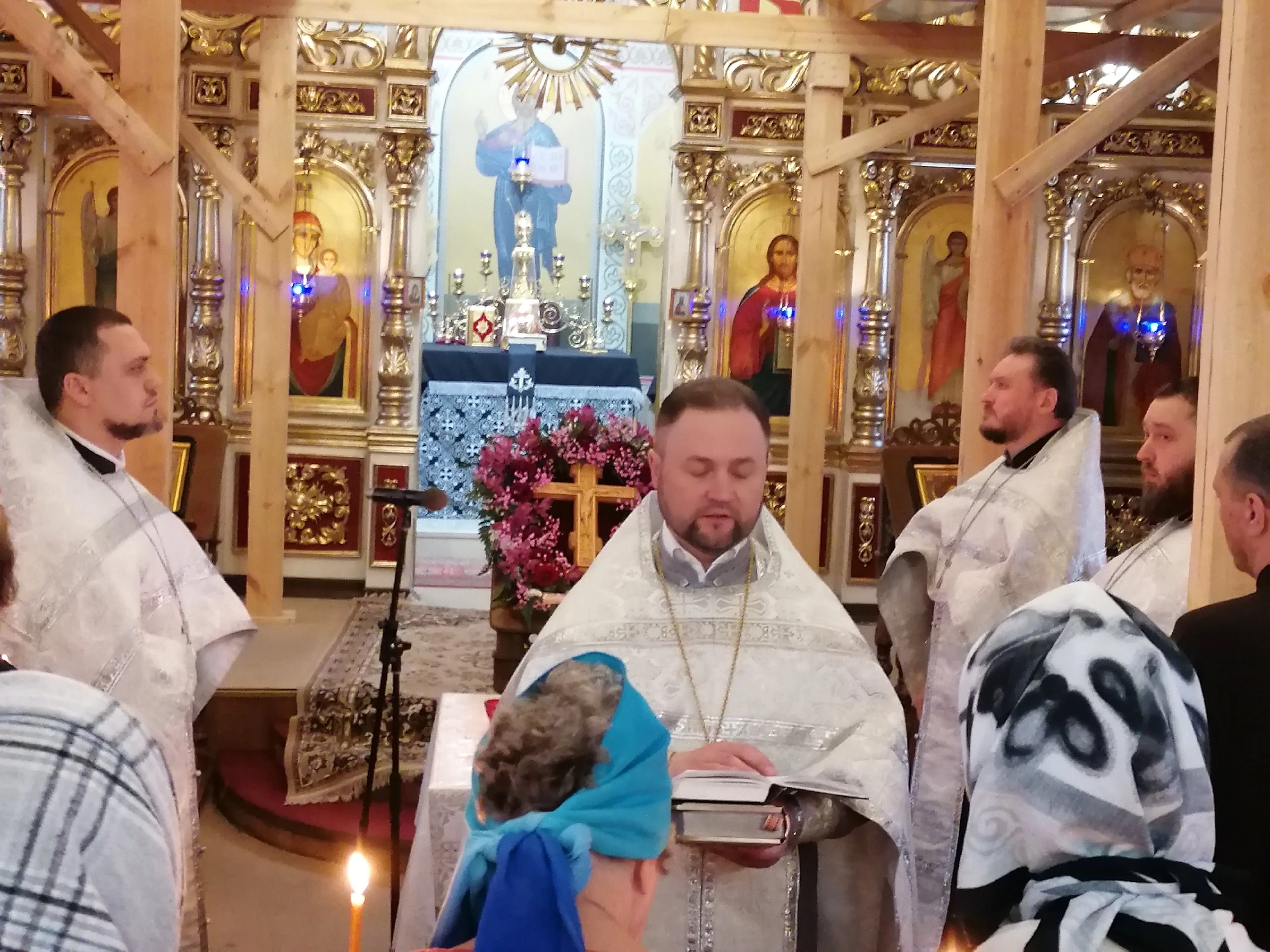 Протоиерей Александр Филиппов совершил Таинство Соборования 