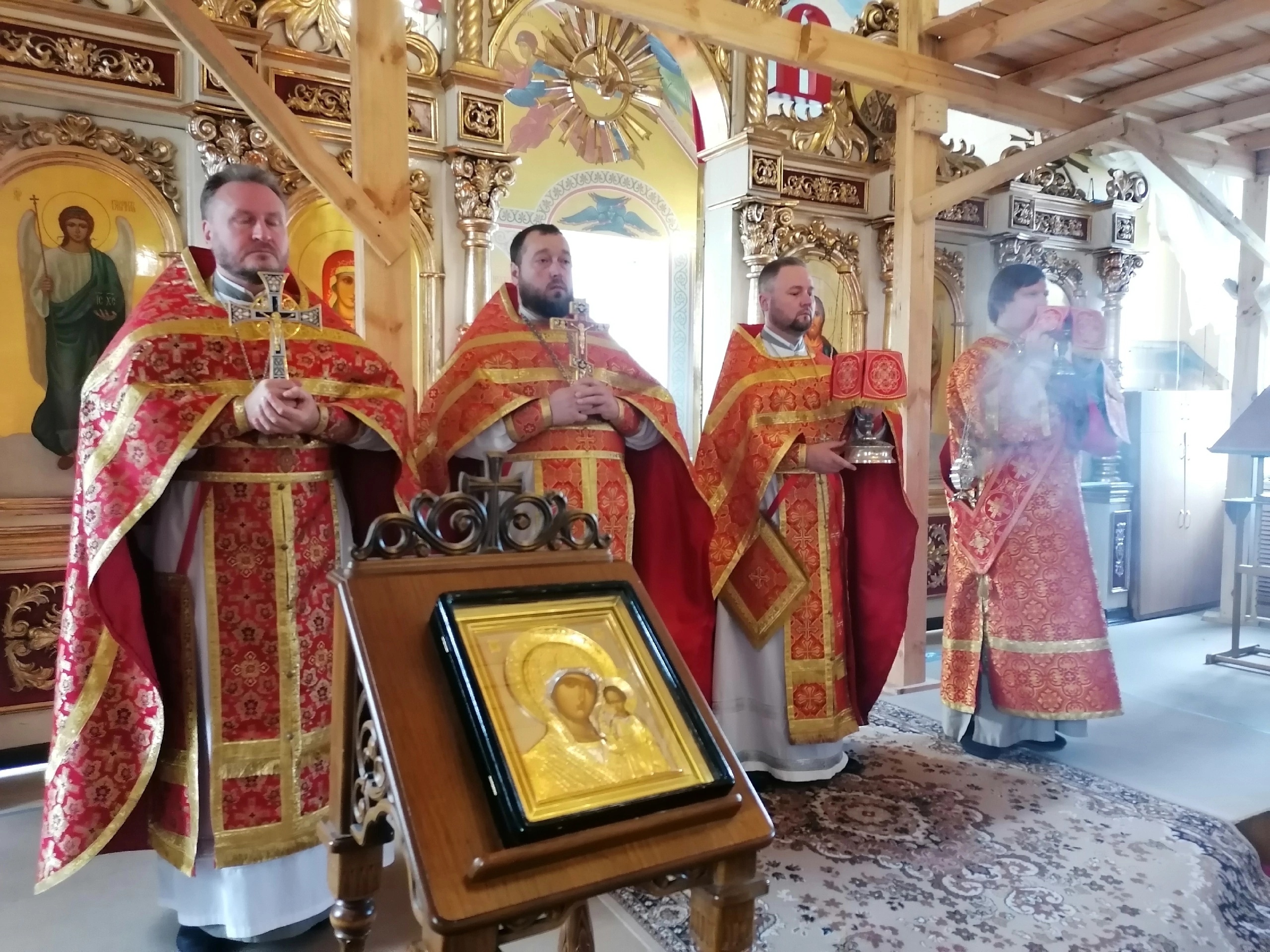 Празднование Происхождение Честных Древ Животворящего Креста Господня