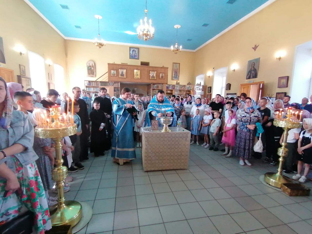 Богослужения в Неделю 12-ю по Пятидесятнице