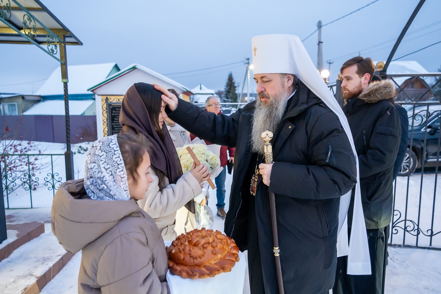 Митрополит Пензенский и Нижнеломовский Серафим совершил литургию в Троицком храме в Камайке