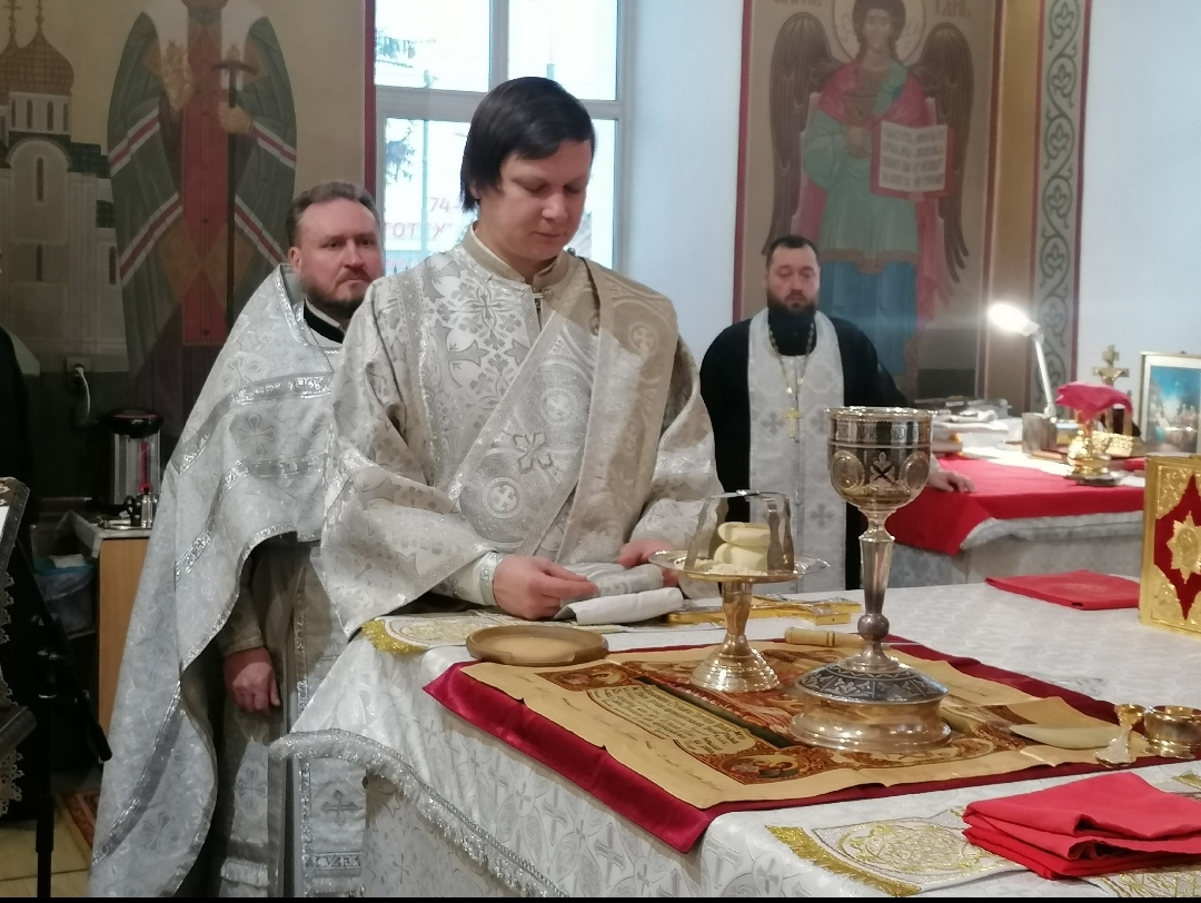 Богослужения в праздник Обрезание Господне