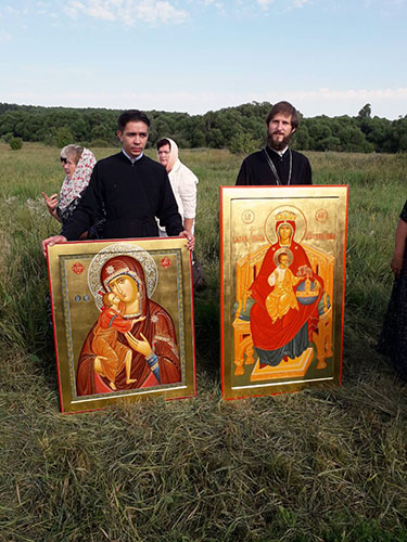 Паломническая поездка в село Стяжкино в день памяти Царственных страстотерпцев
