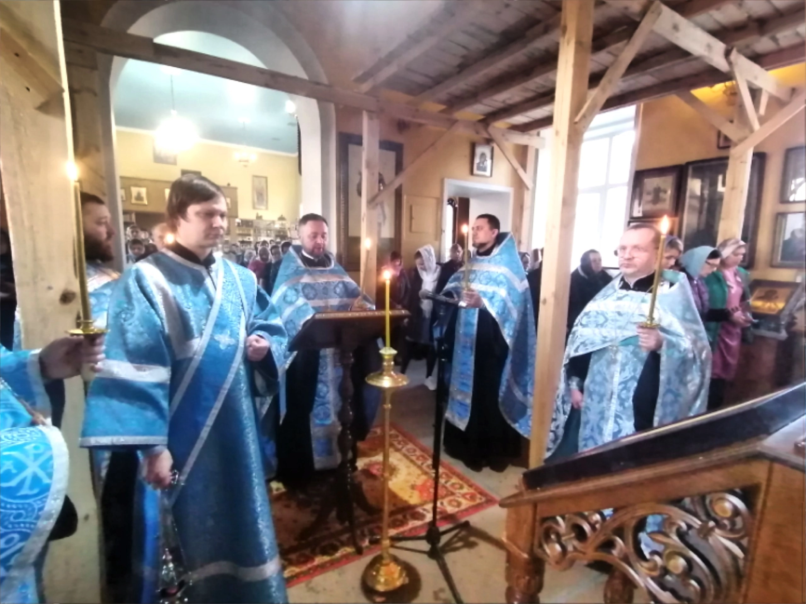 Богослужение в канун Субботы Акафиста