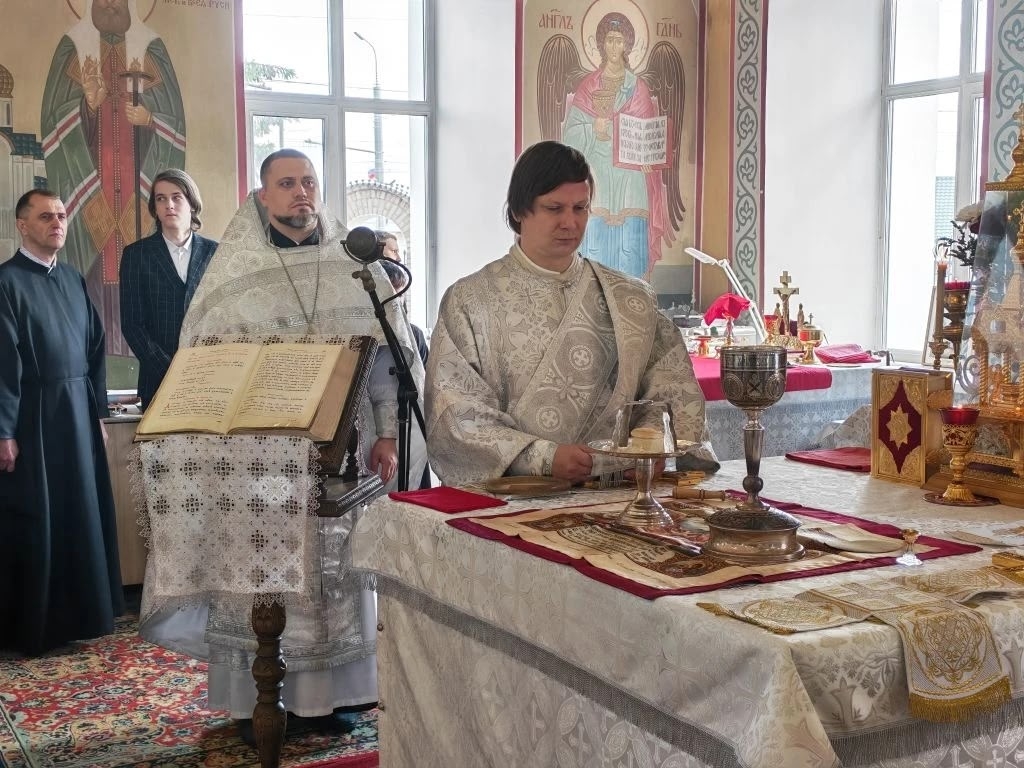 Поздравление с Днём рождения настоятеля протоиерея Александра Филиппова