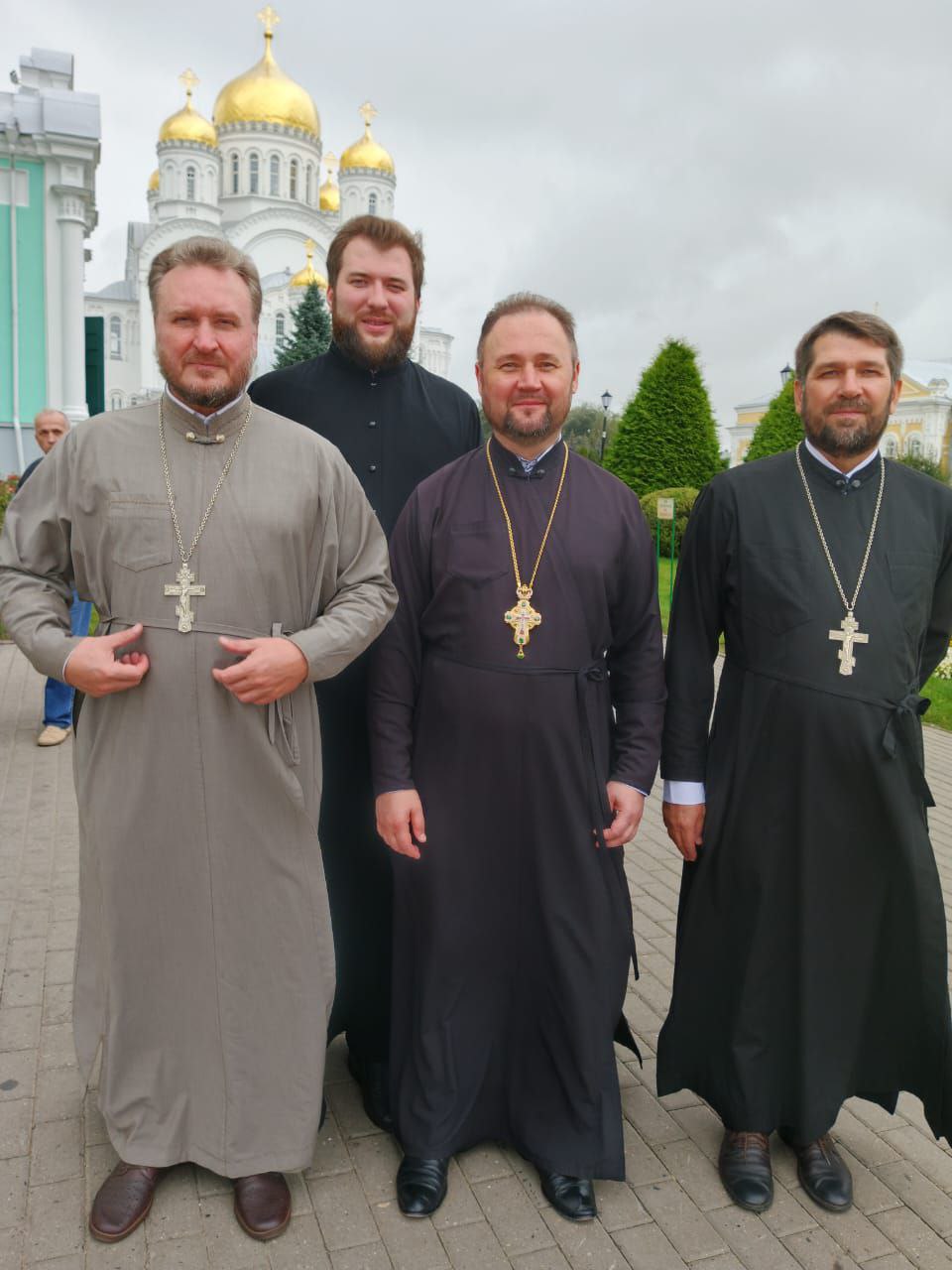 Преподаватели и студенты Пензенской духовной семинарии посетили Дивеево   