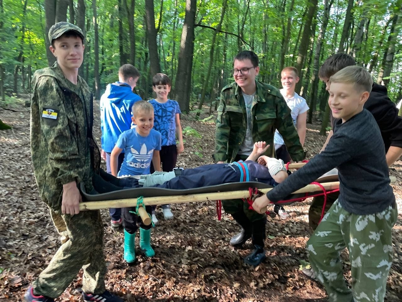 Воспитанники воскресной школы "Азбука веры" участвовали в походе «Лесной Город»