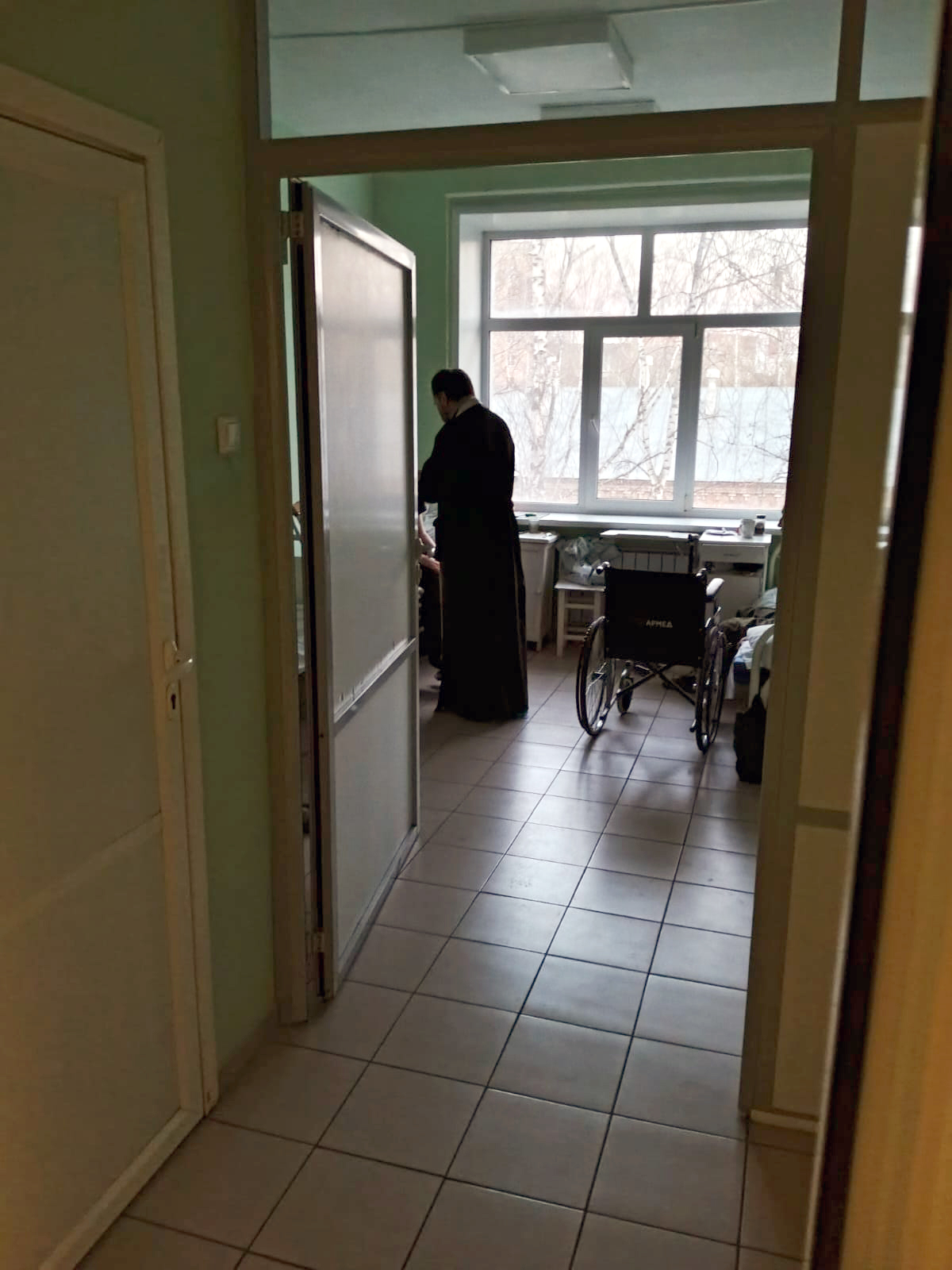 Священники посетили раненых участников СВО в военном госпитале Пензы