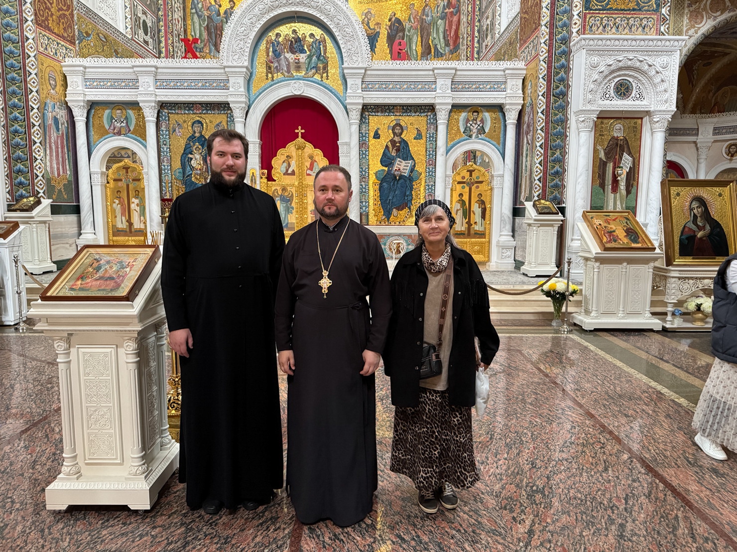 Преподаватели и студенты Пензенской духовной семинарии посетили Дивеево   