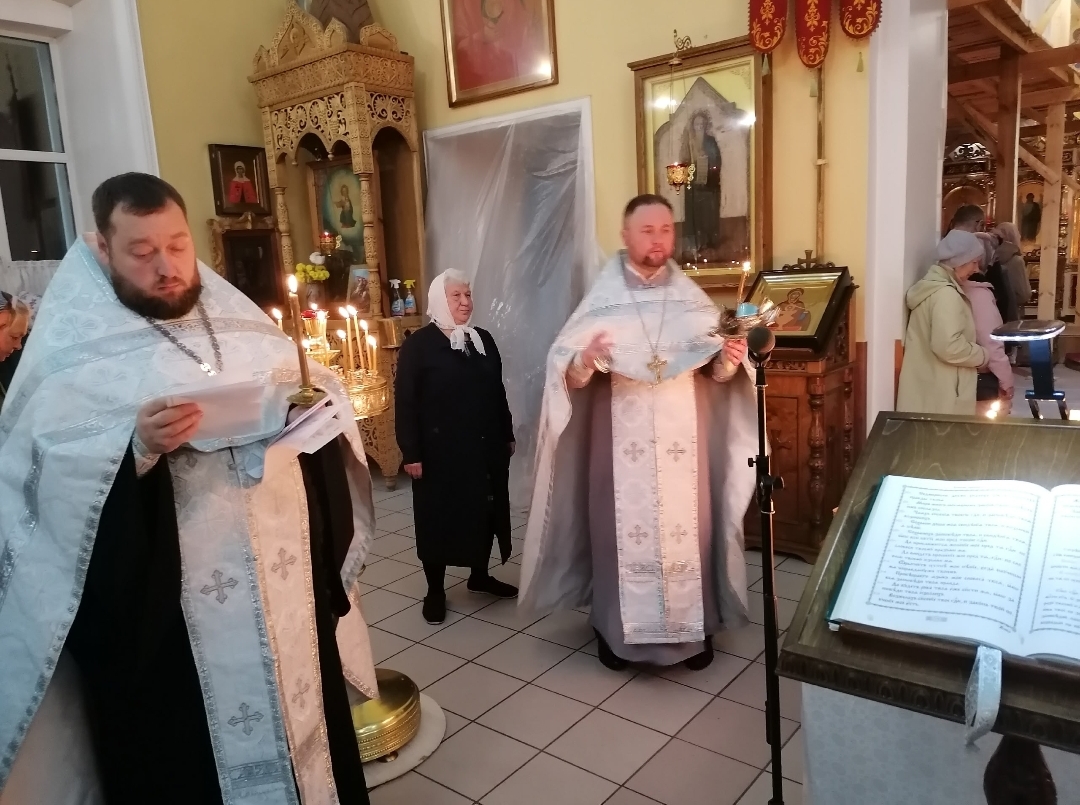 Вечернее богослужение в канун Димитриевской родительской субботы