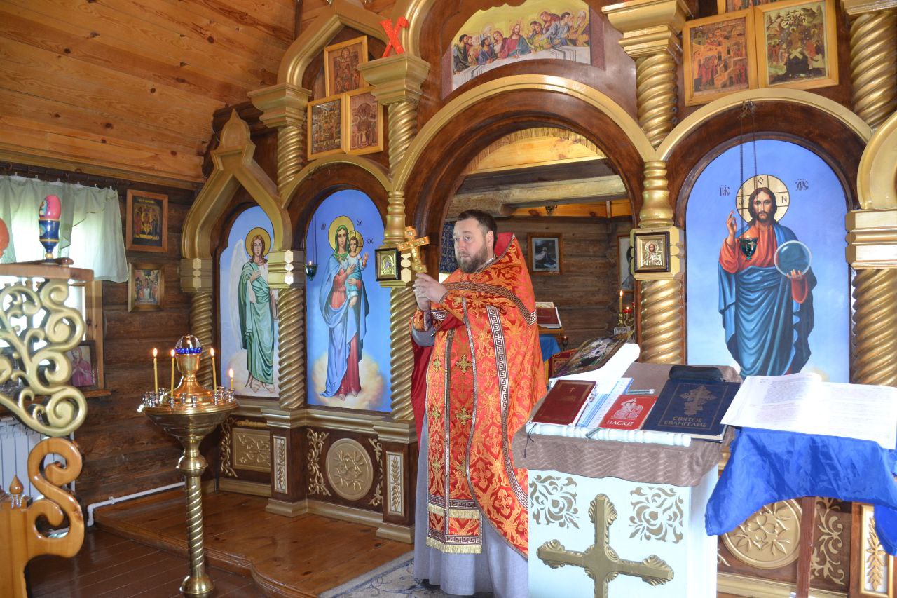 Протоиерей Антоний Шварёв совершил Пасхальное богослужение в ИК-7