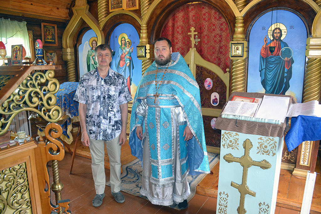 Протоиерей Антоний Шварёв совершил Божественную литургию в ИК-7