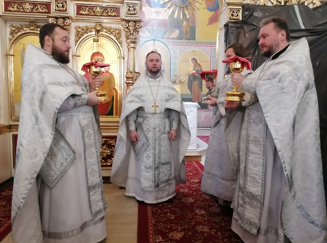 Богослужения в Неделю 33-ю по Пятидесятнице,  по Богоявлении 