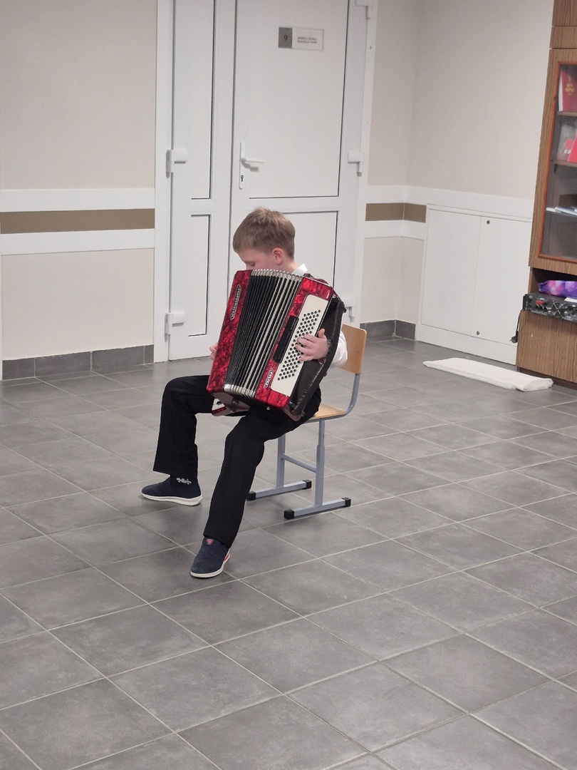 Воспитанники воскресной школы Никольского храма в Терновке  выступили с концертом для раненых военнослужащих