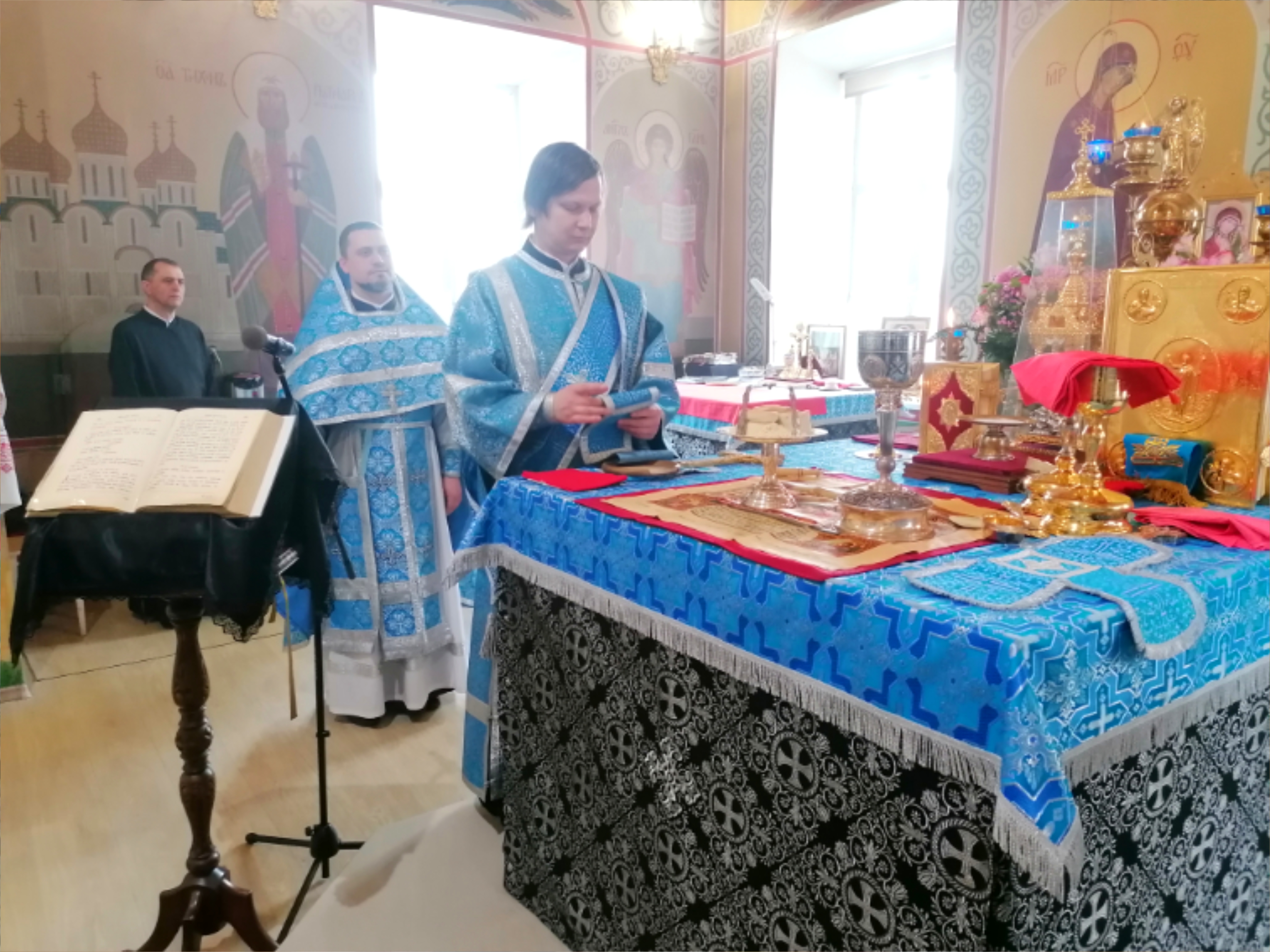 Празднование Благовещение Богородицы