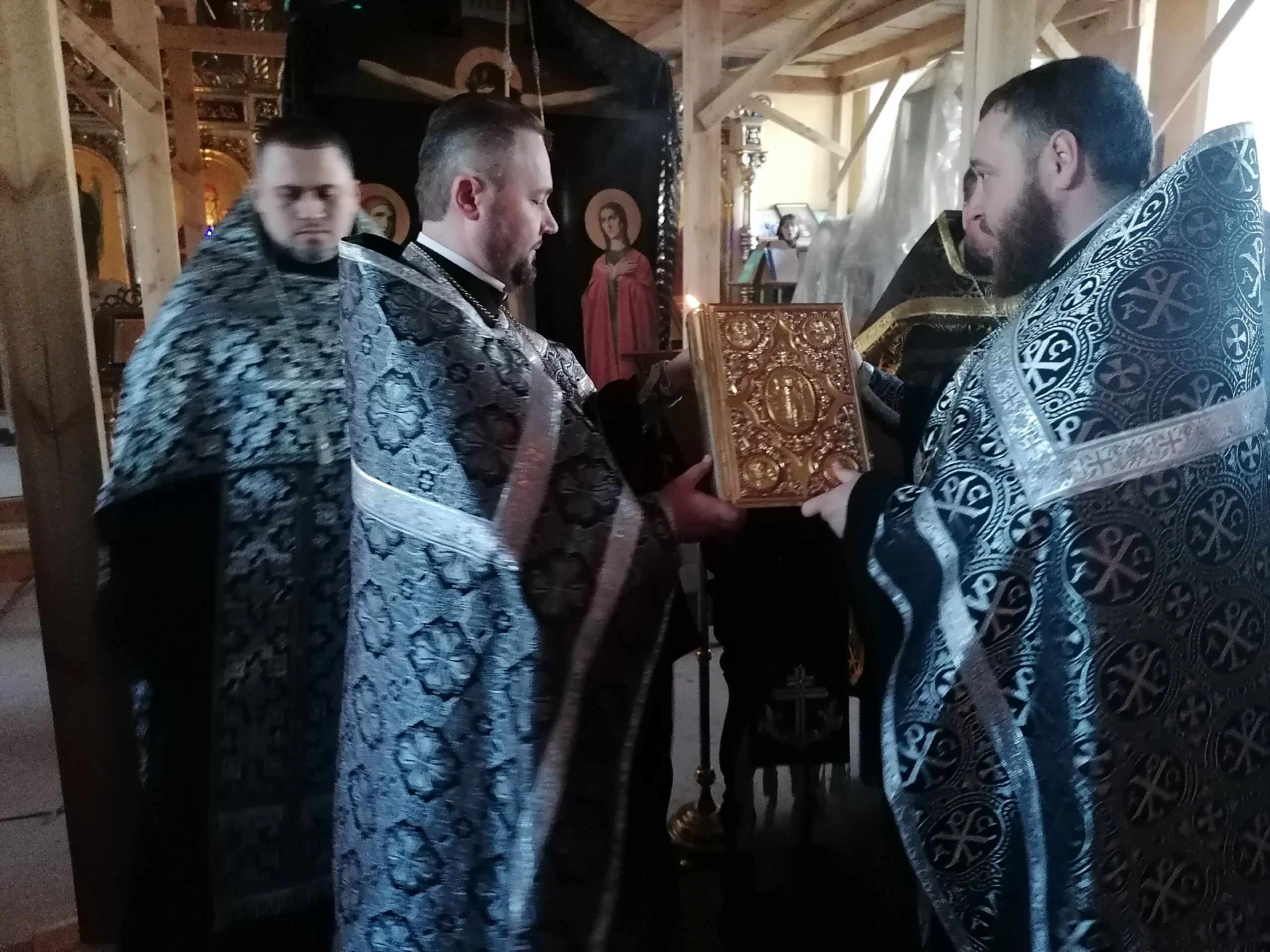 Вечерня с чином Пассии