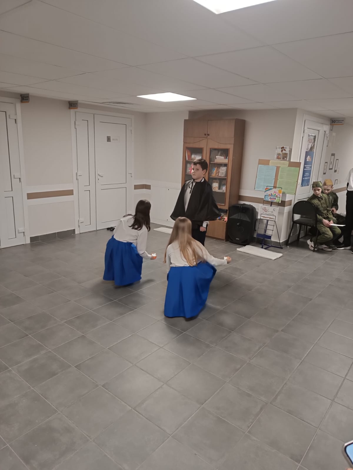 Воспитанники воскресной школы Никольского храма в Терновке  выступили с концертом для раненых военнослужащих