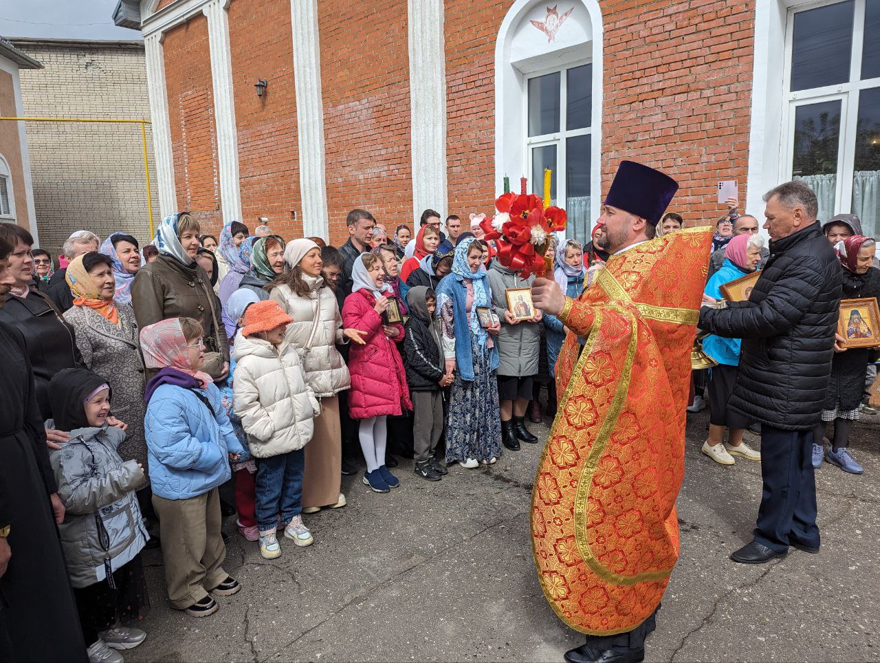Богослужения в день Антипасхи