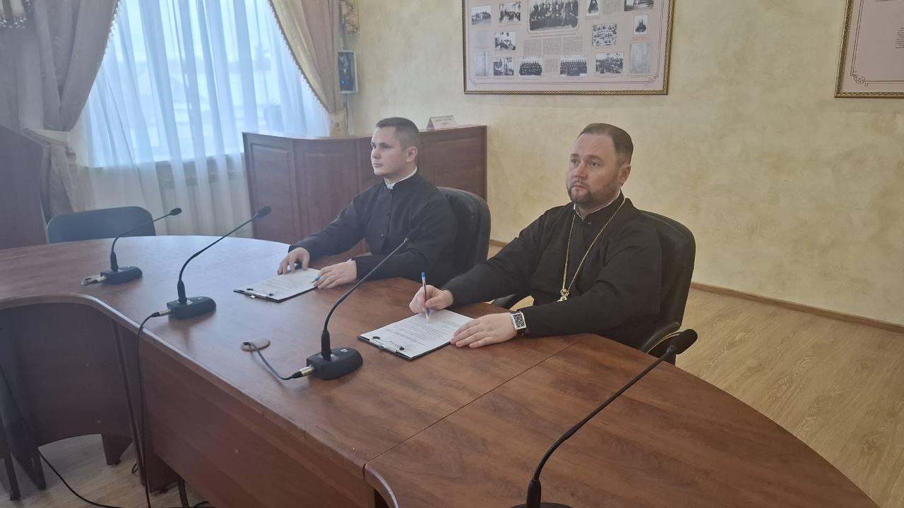 Настоятель Никольского храма протоиерей Александр Филиппов принял участие в беседе с митрополитом Каирским и Северо-Африканским Константином