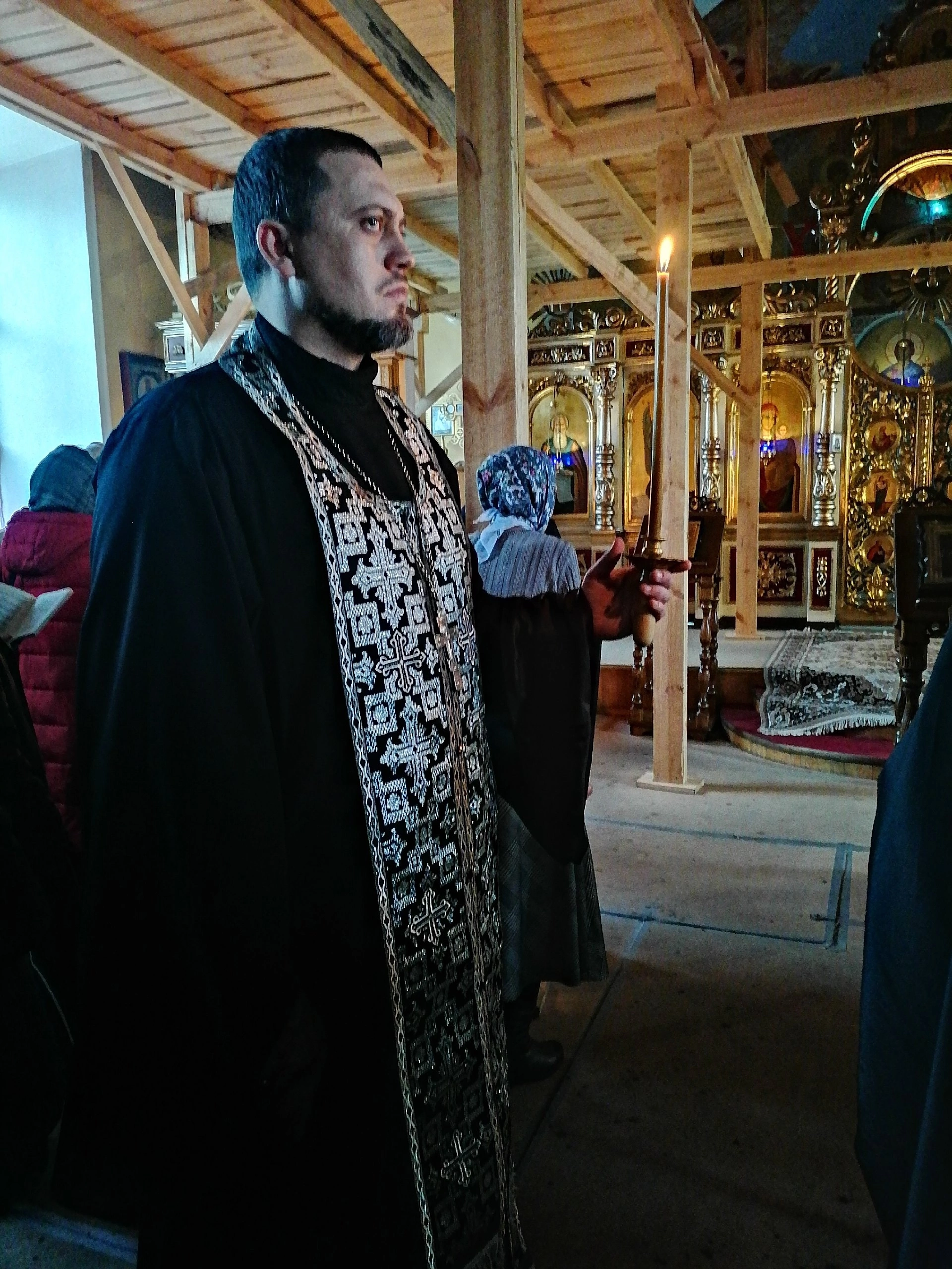 Протоиерей Александр Филиппов совершил повечерие с чтением четвертой части Великого покаянного канона преподобного Андрея Критского