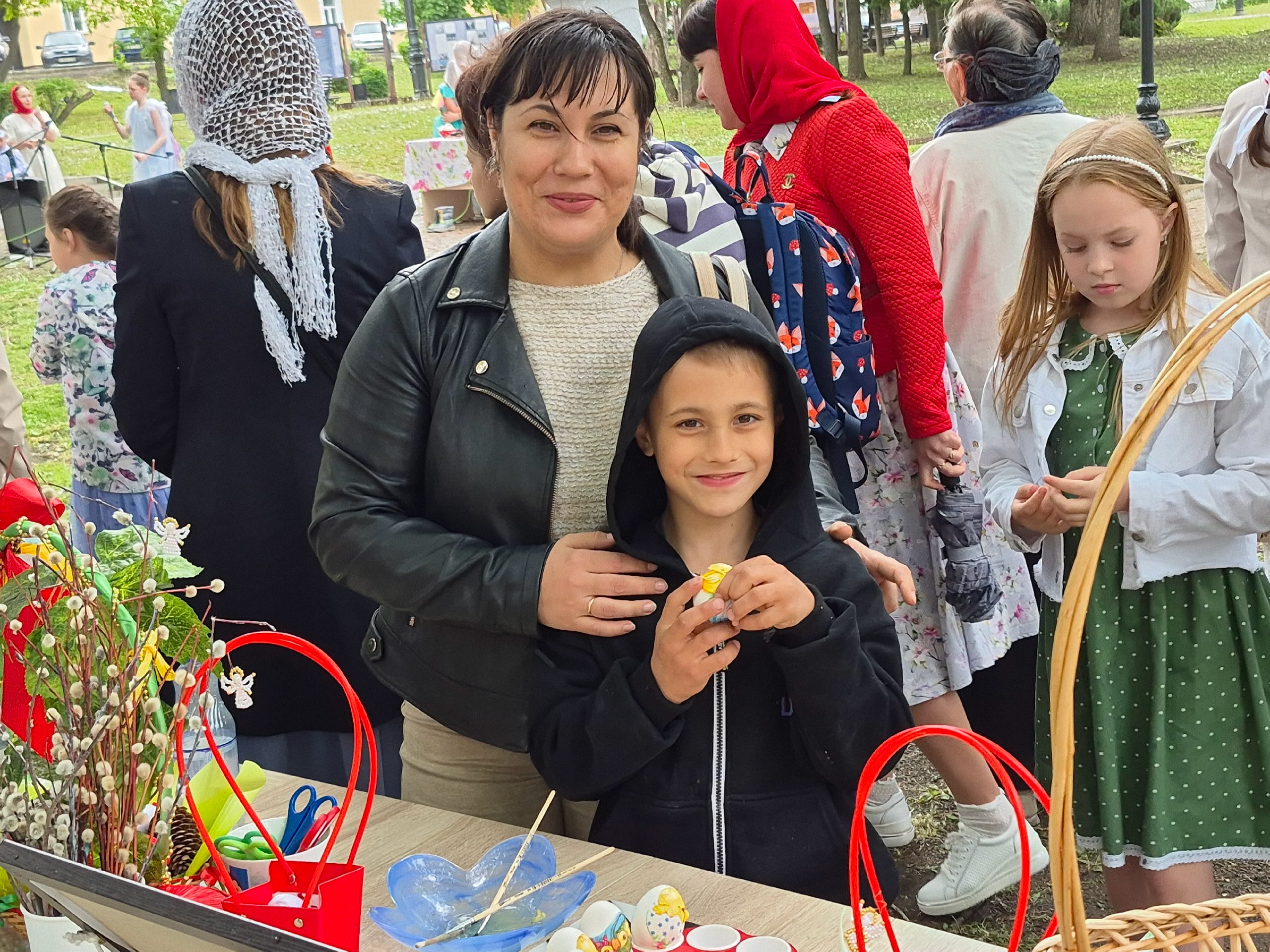 18 мая 2025 года прошёл VI музыкальный, епархиальный фестиваль воскресных школ «ПАСХАЛЬНЫЙ ПИКНИК 2025", который состоялся в Лермонтовском сквере у Спасского кафедрального собора.