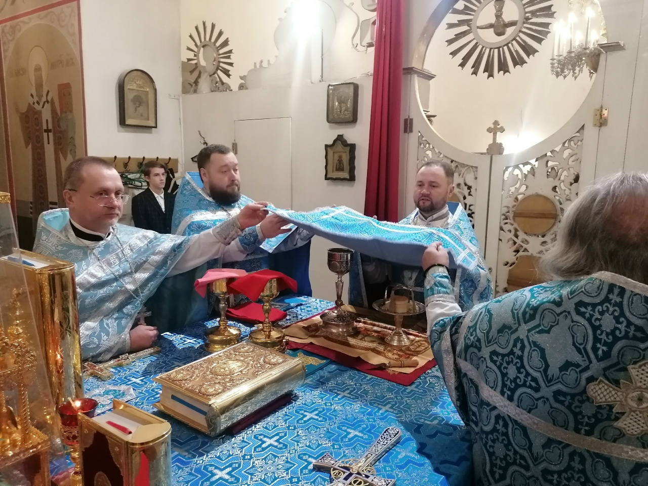 Празднование Введение во храм Пресвятой Богородицы