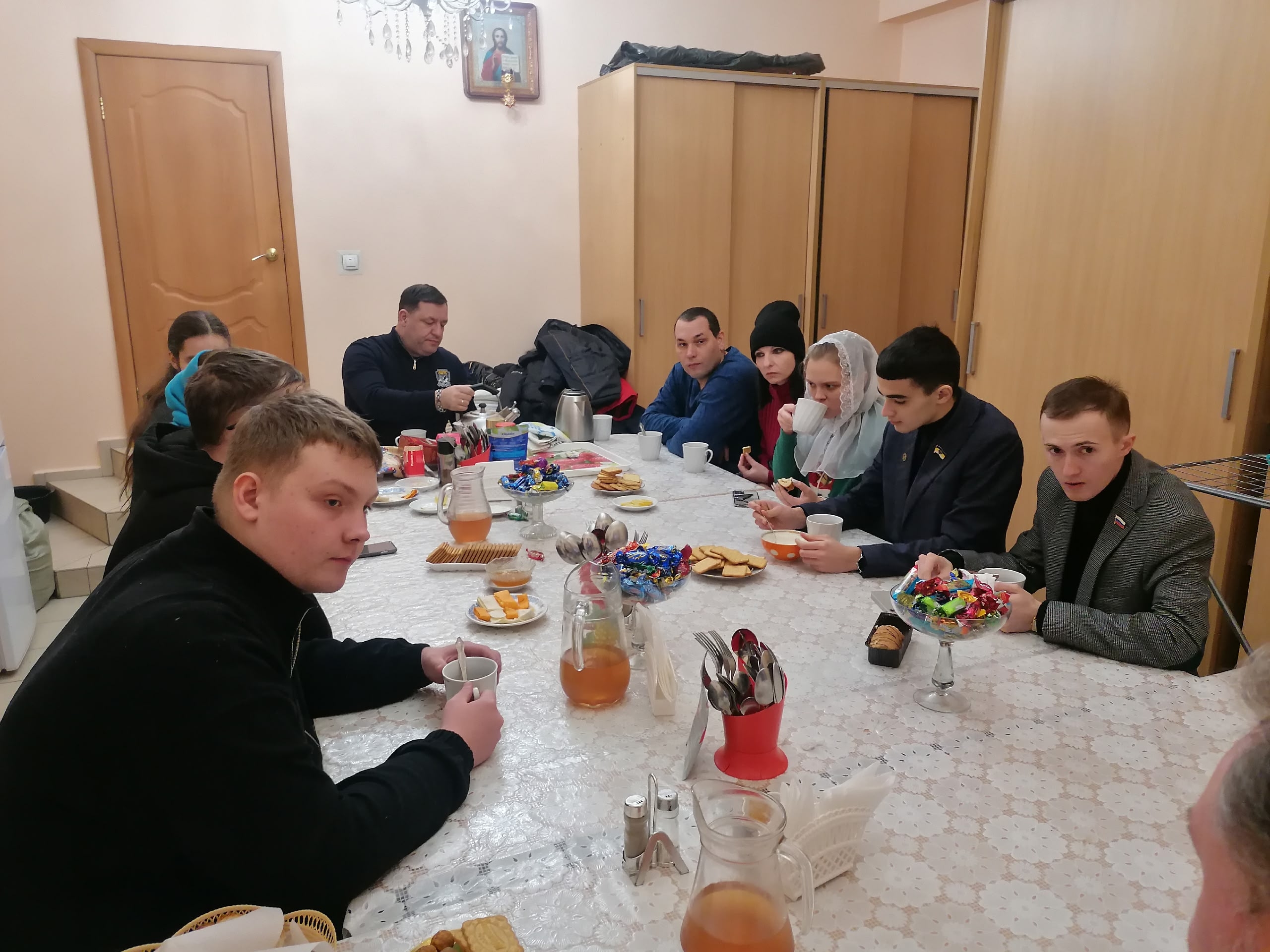Иерей Сергий Карасёв провел встречу с молодежью