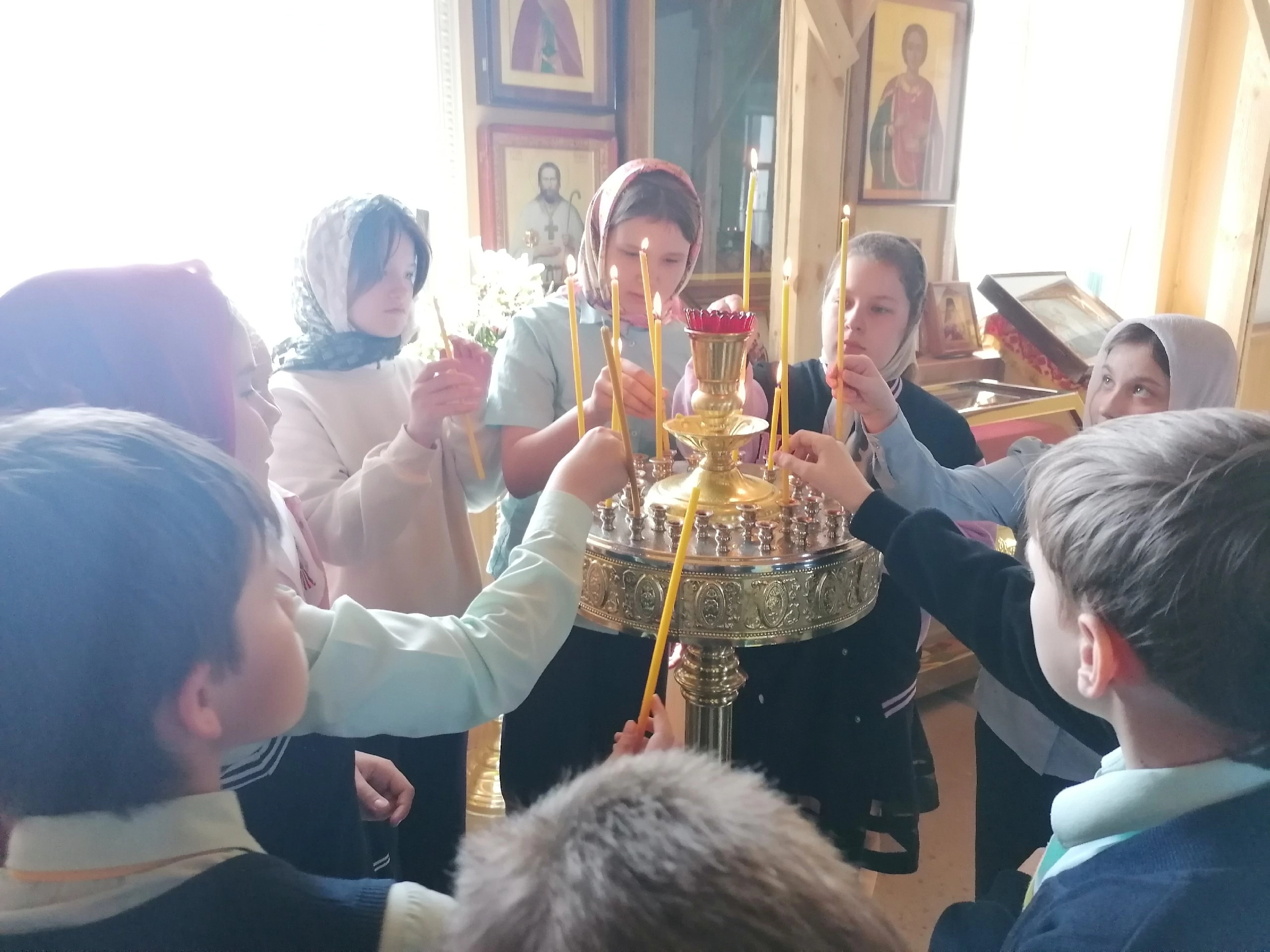 Иерей Владимир Журавлев встретился с учениками средней школы №60