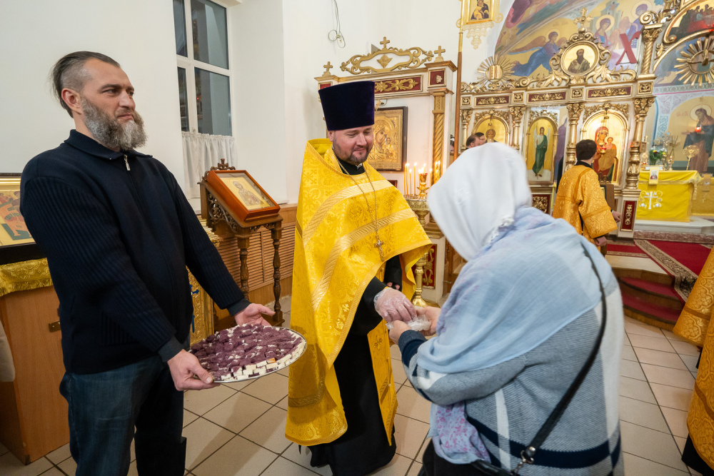 В канун престольного праздника митрополит Серафим совершил всенощное бдение в нашем храме