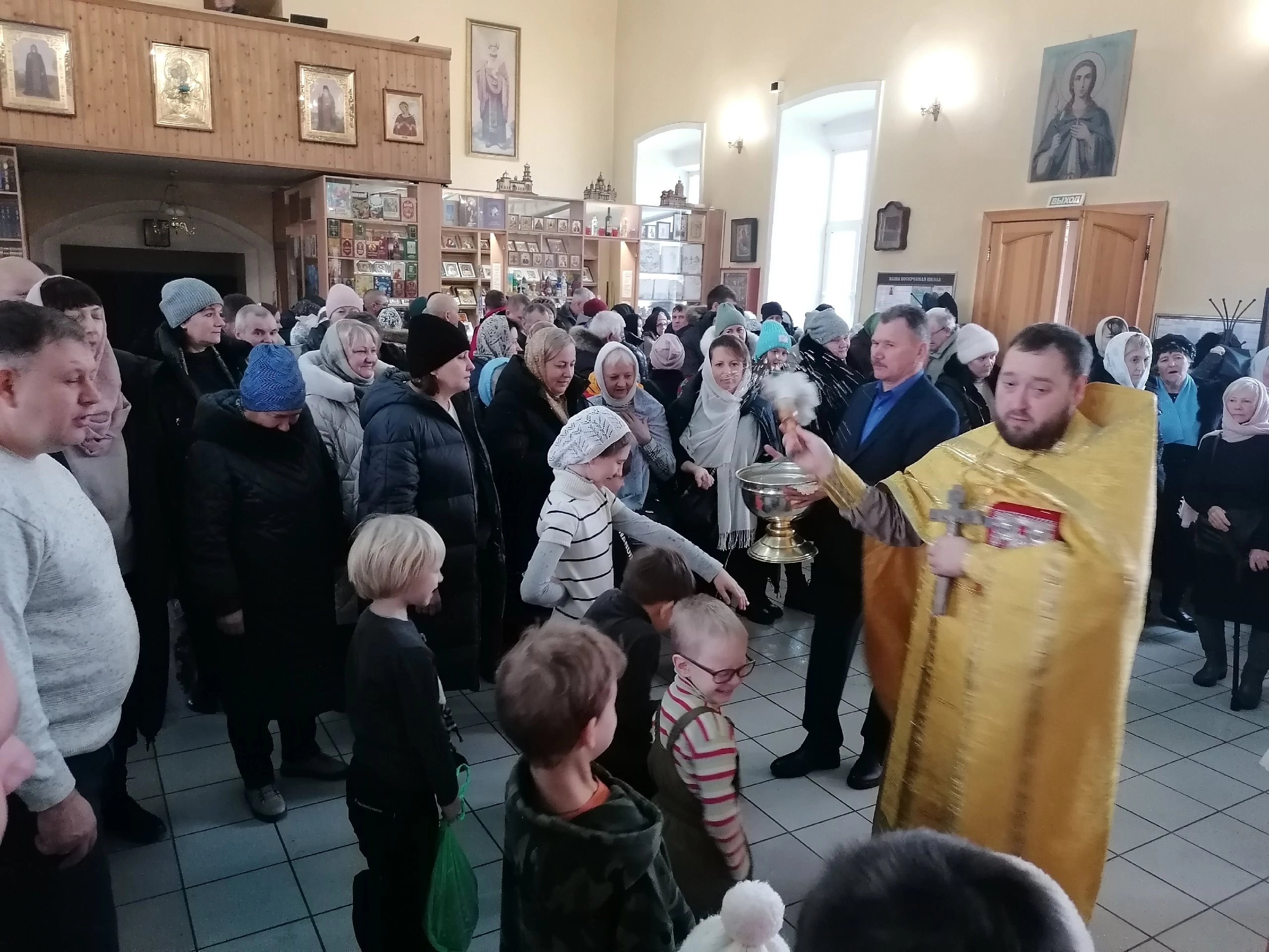 Богослужения в Неделю 27-ю по Пятидесятнице