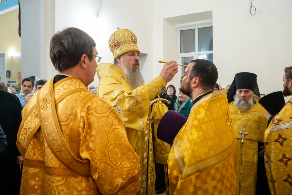 В канун престольного праздника митрополит Серафим совершил всенощное бдение в нашем храме