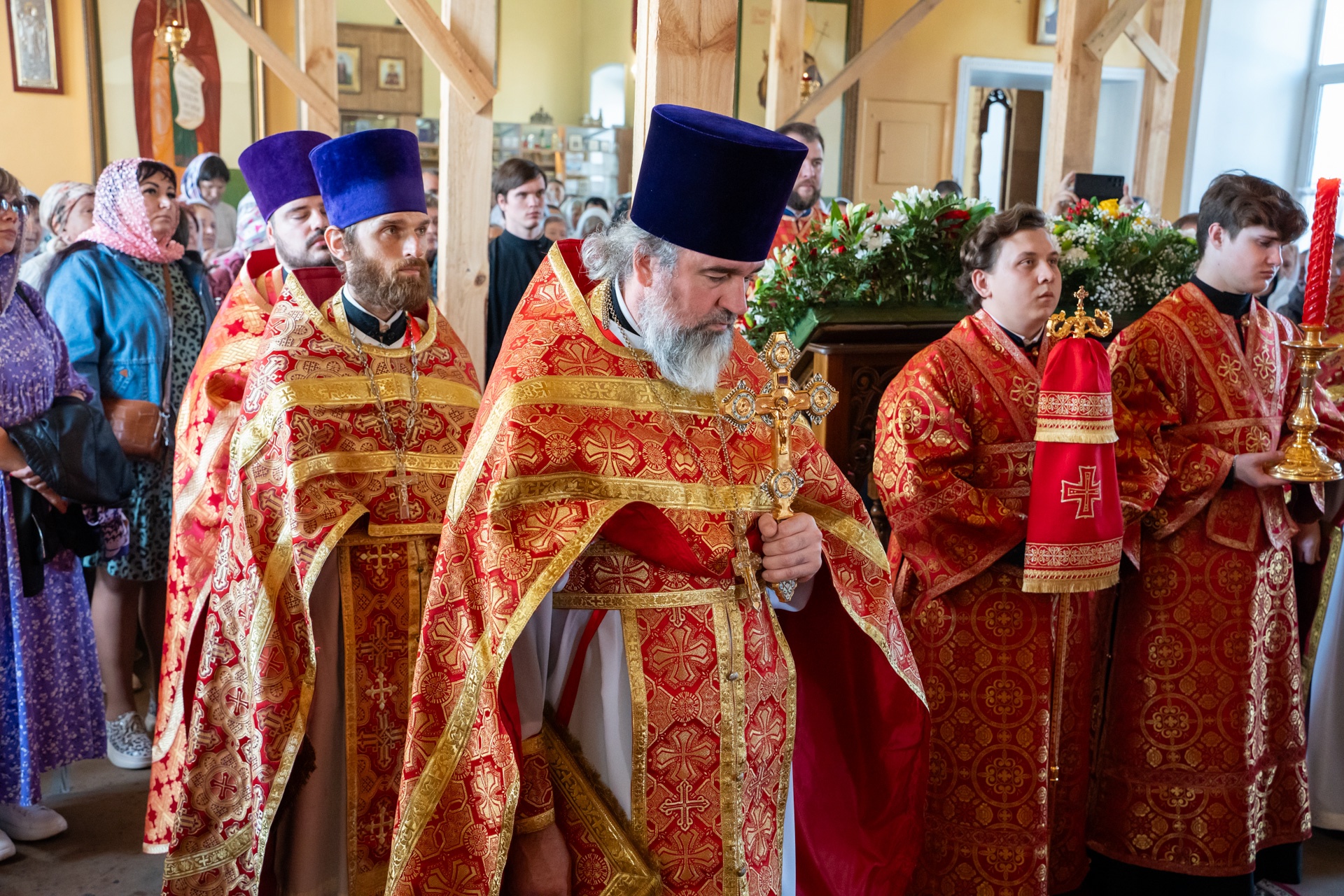 В день престольного праздника митрополит Серафим совершил литургию в нашем храме