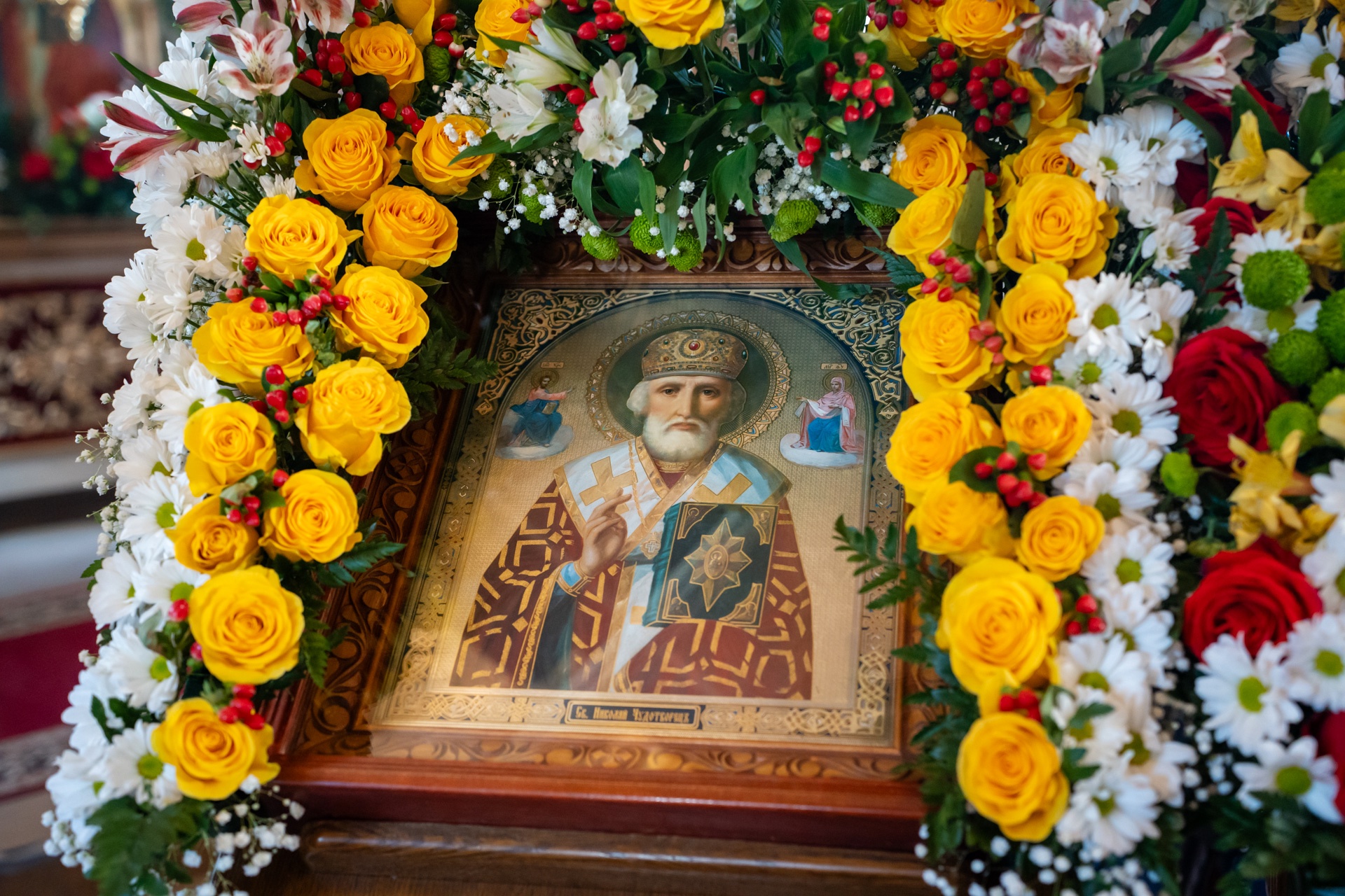 В день престольного праздника митрополит Серафим совершил литургию в нашем храме