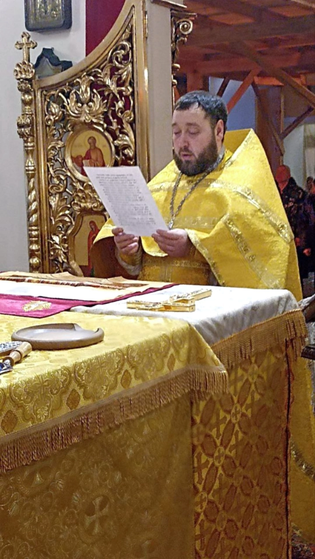 Богослужения в Неделю о мытаре и фарисее