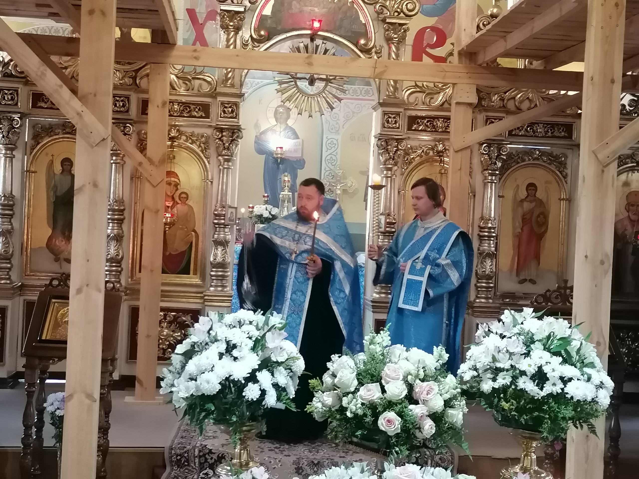 Всенощное бдение с чином Погребения Плащаницы Пресвятой Богородицы