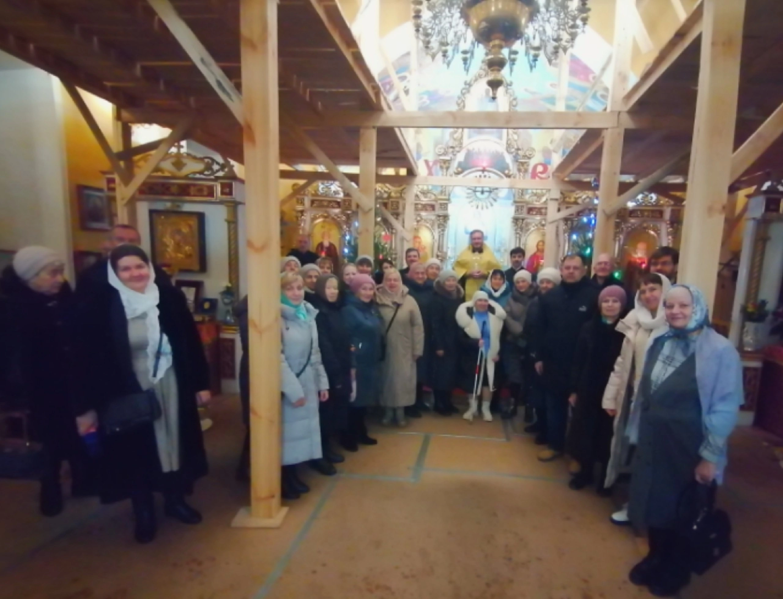 Иерей Сергий Карасёв совершил Новогодний молебен