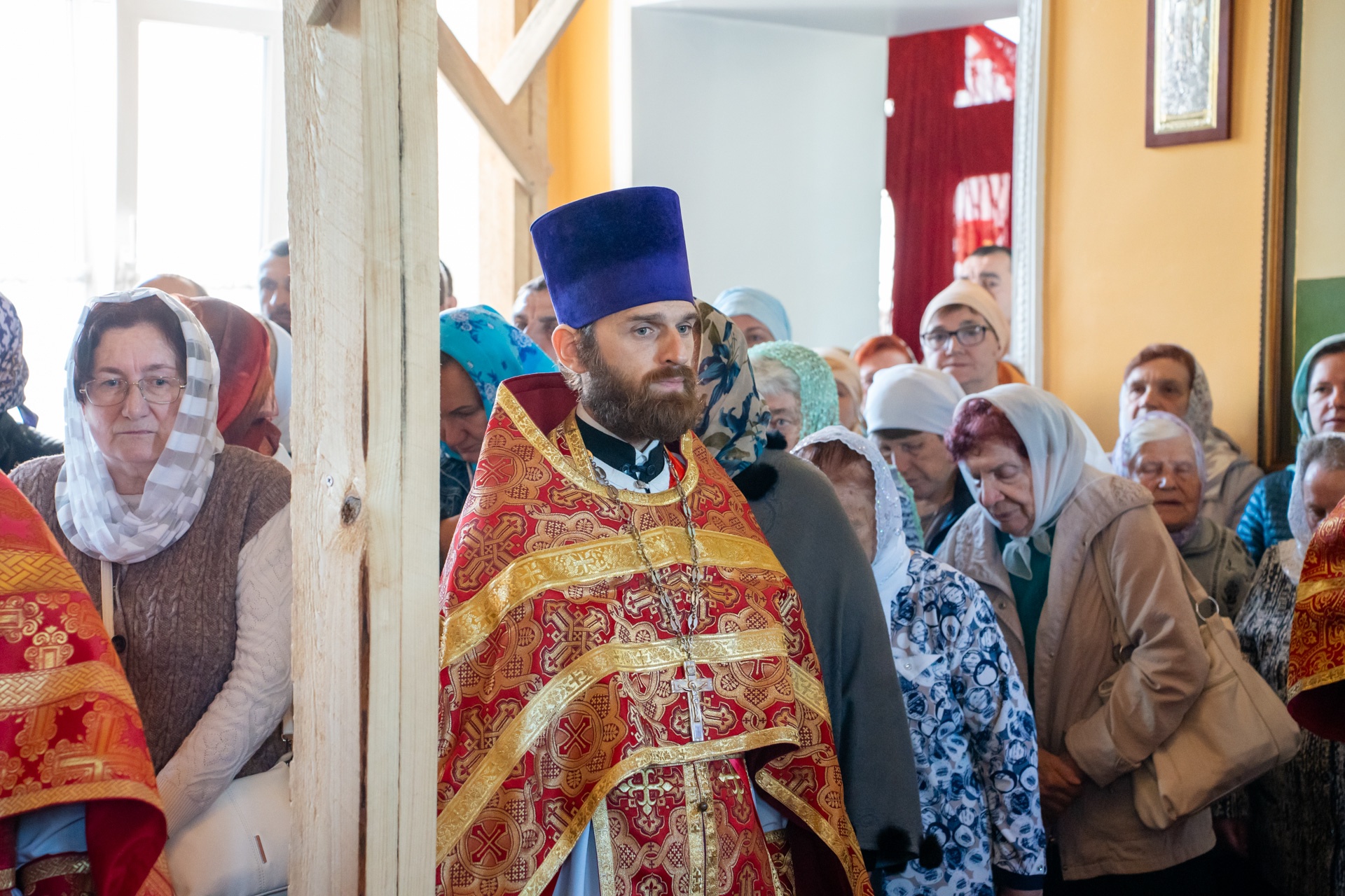 В день престольного праздника митрополит Серафим совершил литургию в нашем храме