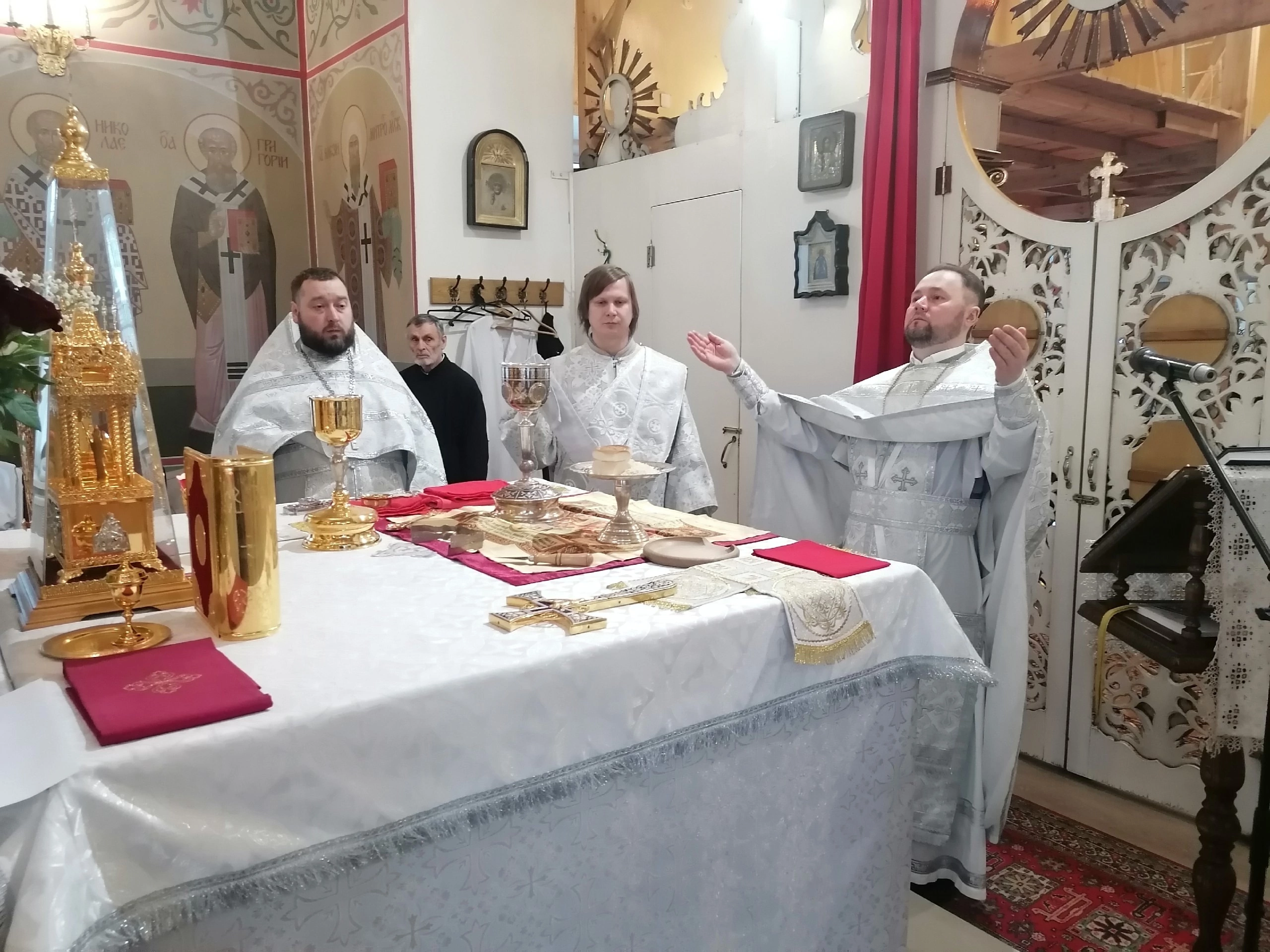 Богослужения в праздник Обрезание Господне