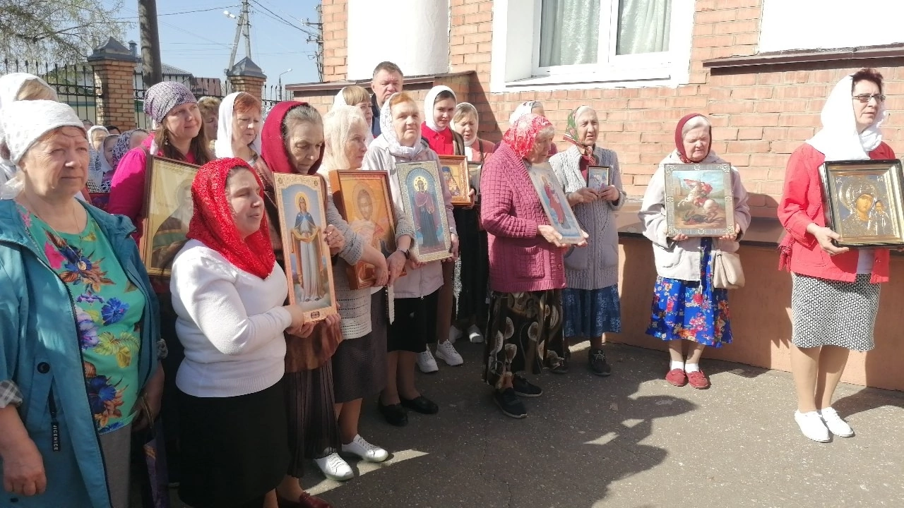 Во вторник Светлой седмицы протоиерей Александр Филиппов совершил Божественную литургию