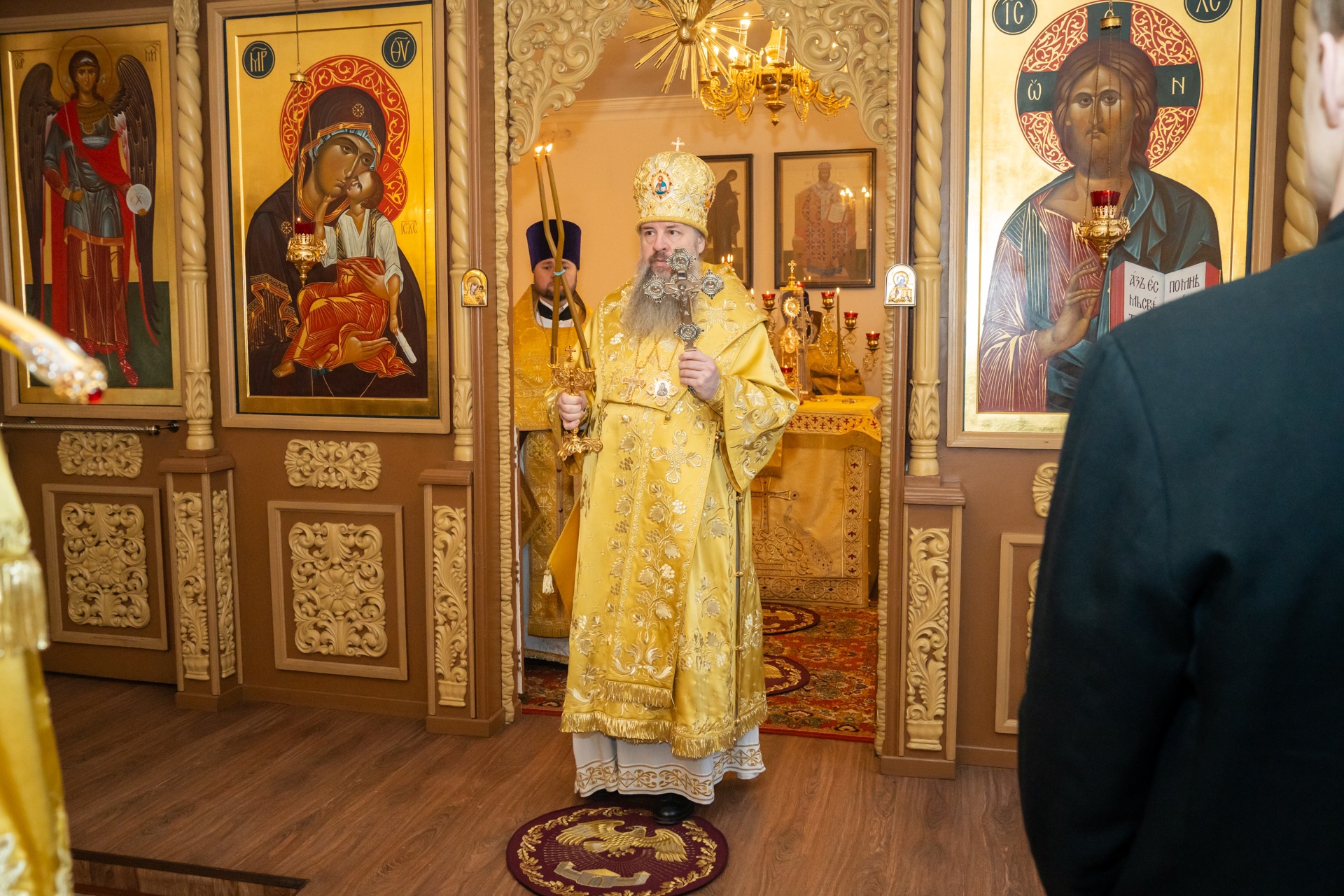 Протоиерей Александр Филиппов сослужил митрополиту Серафиму в престольный праздник и актовый день в Пензенской духовной семинарии   