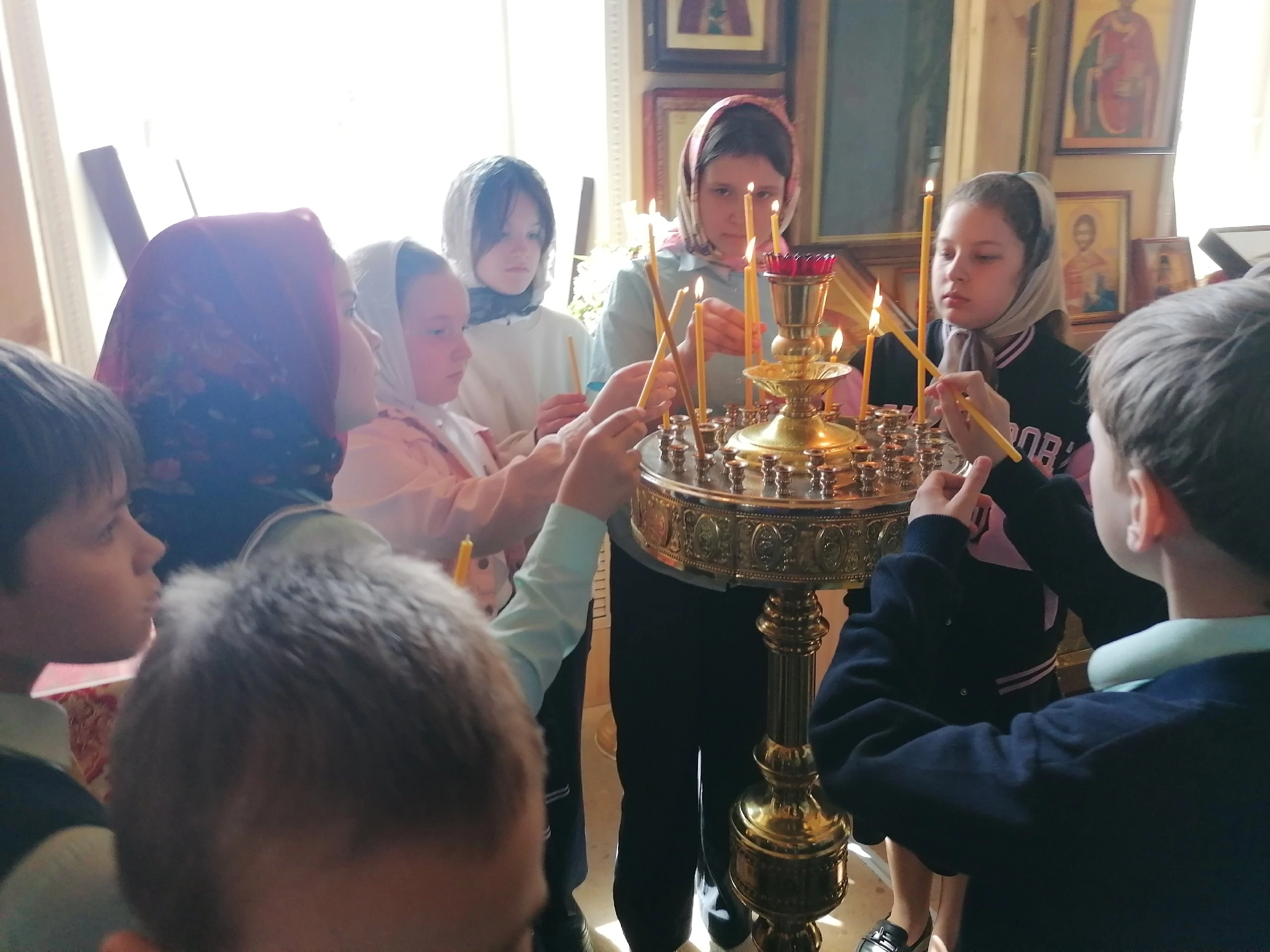 Иерей Владимир Журавлев встретился с учениками средней школы №60