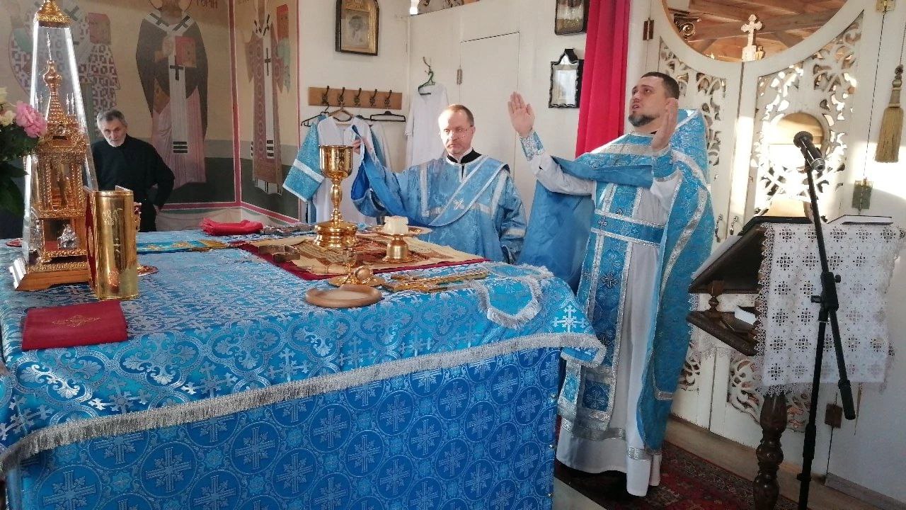 Богослужения в Неделю 24-ю по Пятидесятнице