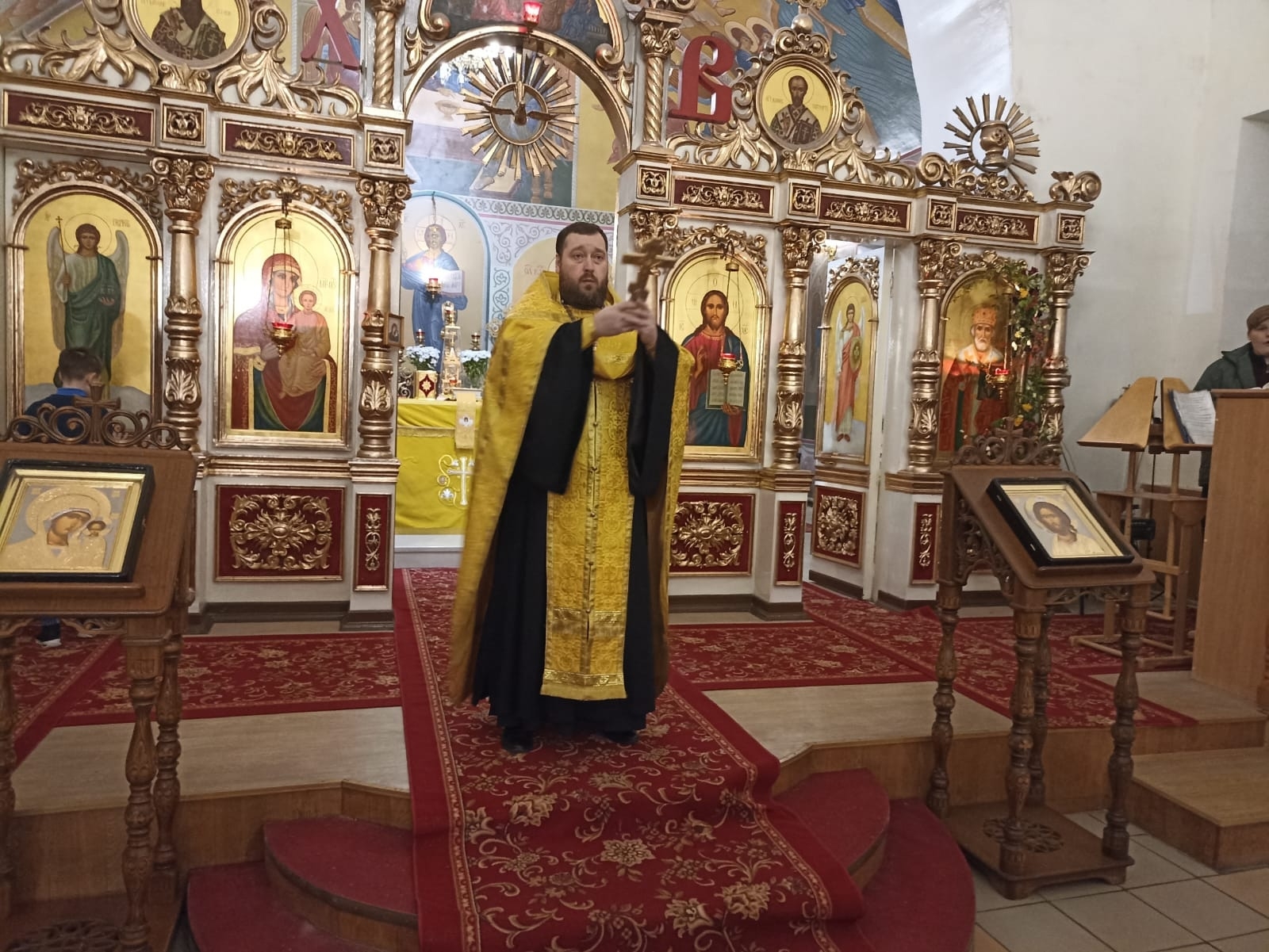 Протоиерей Антоний Шварев совершил Новогодний молебен