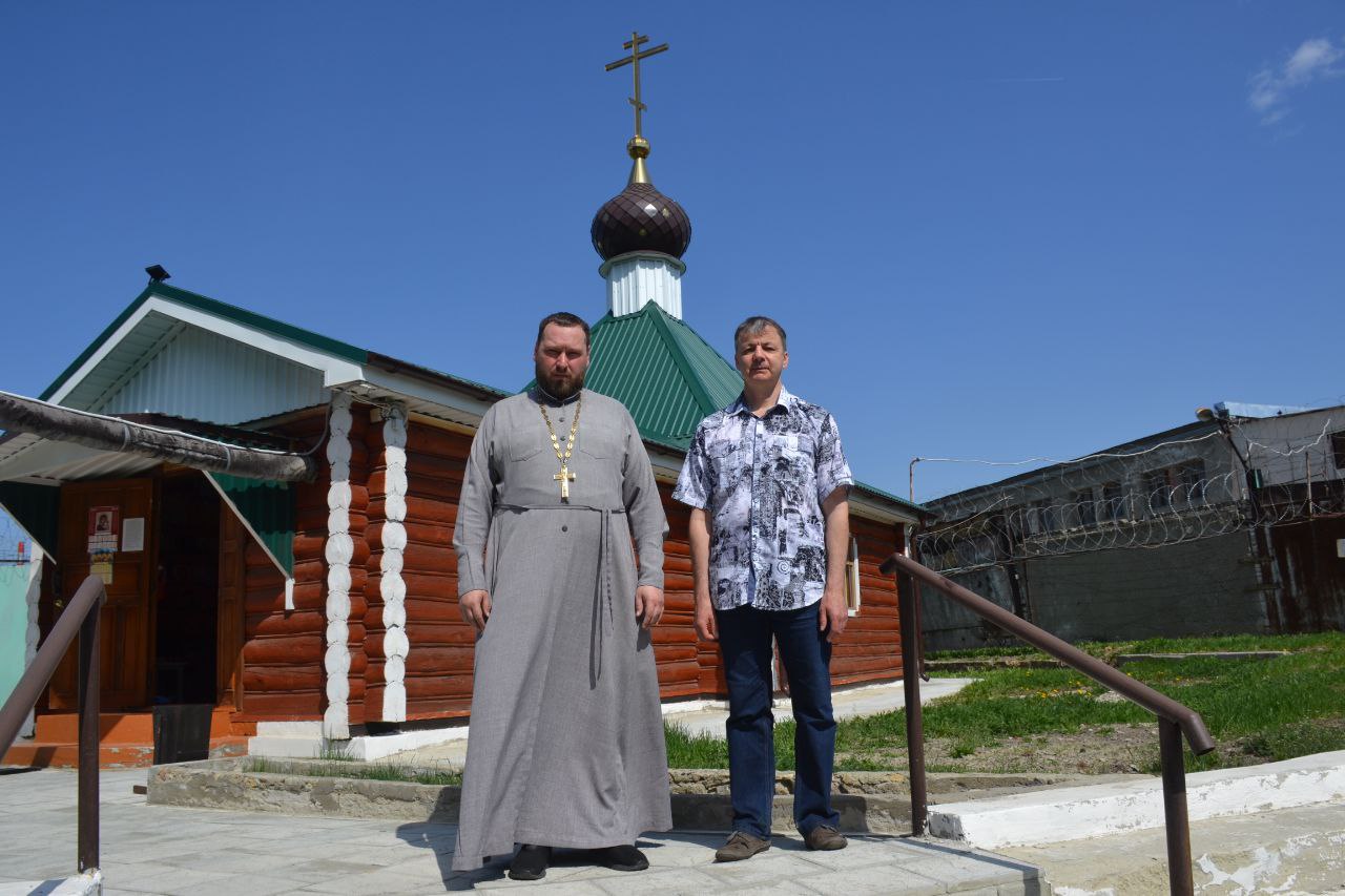Протоиерей Антоний Шварёв совершил Божественную литургию в ИК-7
