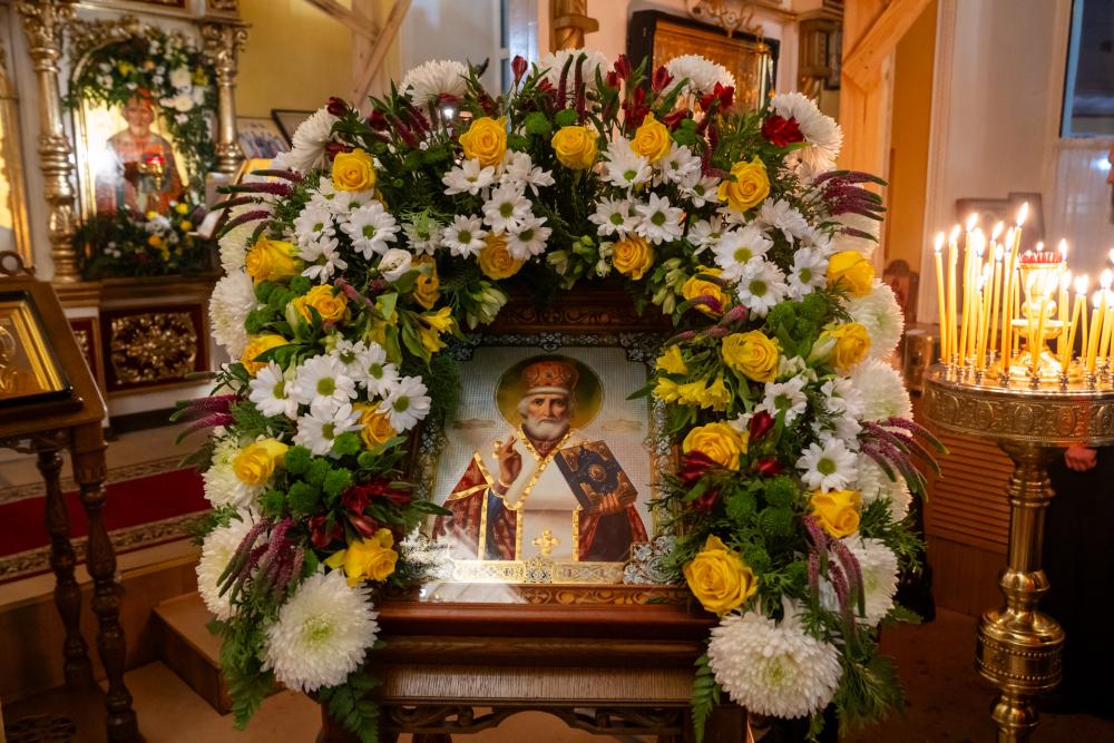 В канун престольного праздника митрополит Серафим совершил всенощное бдение в нашем храме